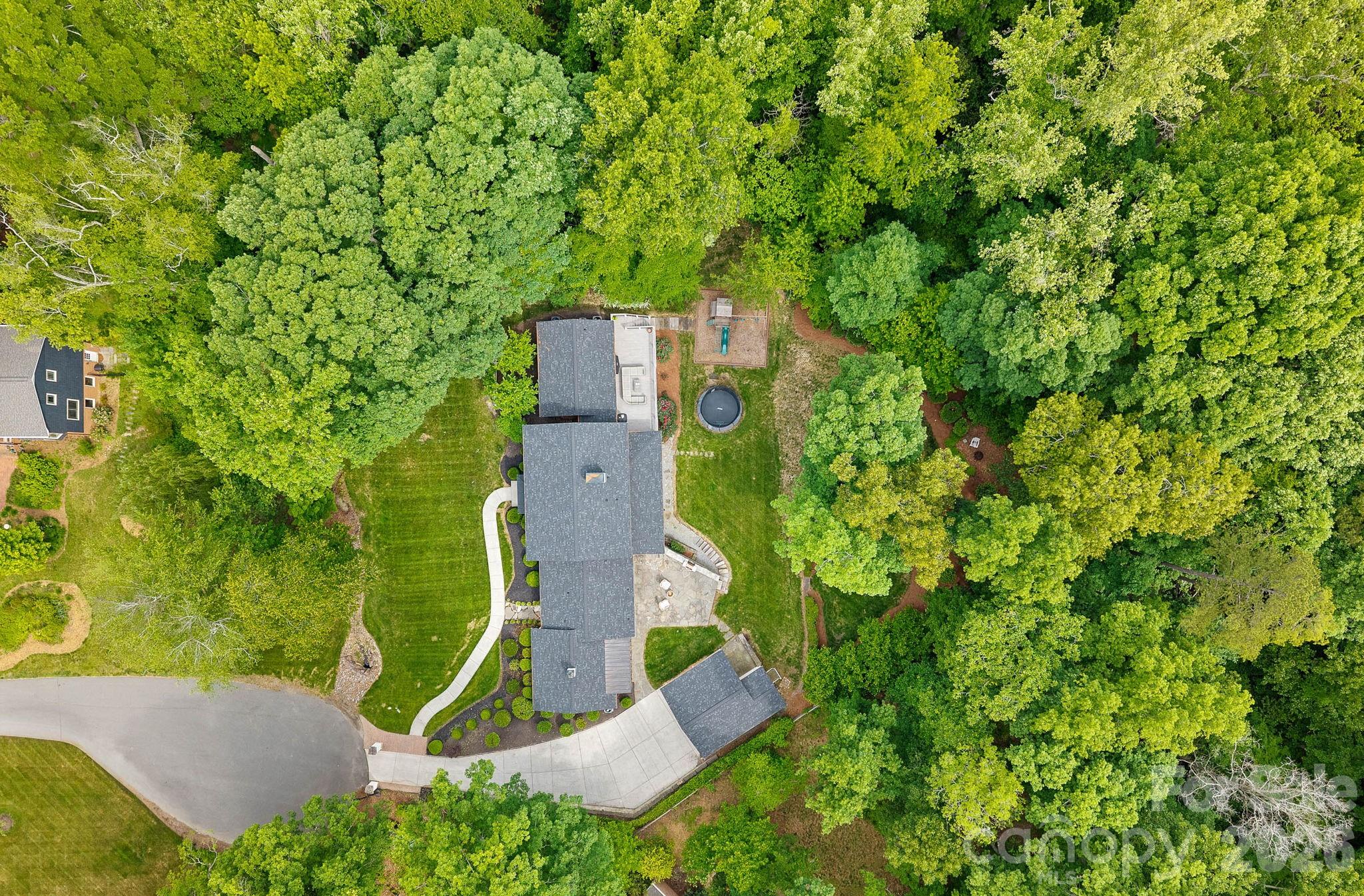 251 Ney Circle Property Photo 2