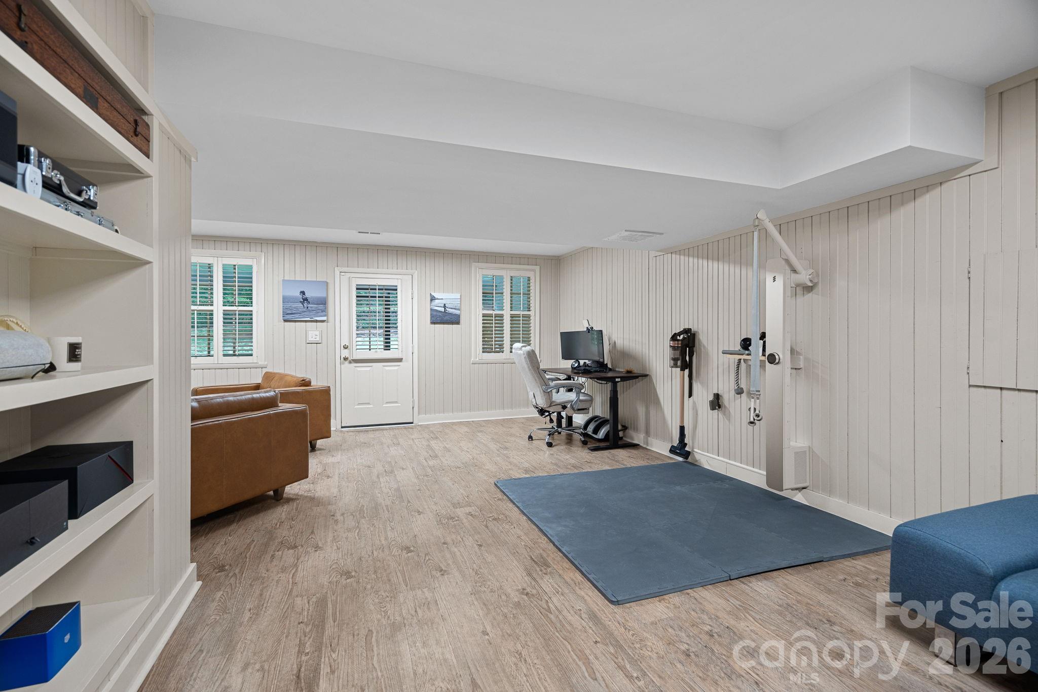 251 Ney Circle Property Photo 28