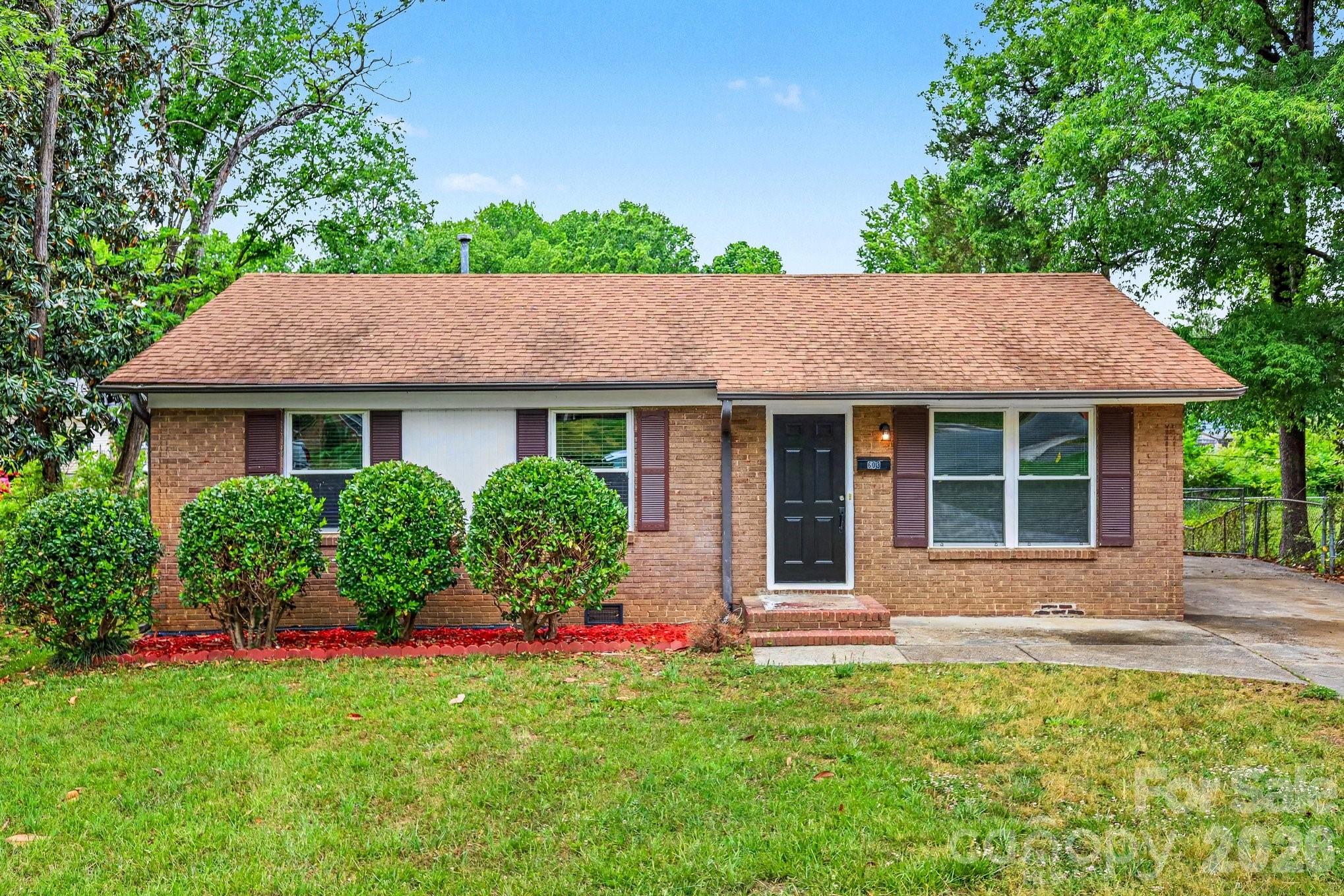 603 Dobson Drive Property Photo 2