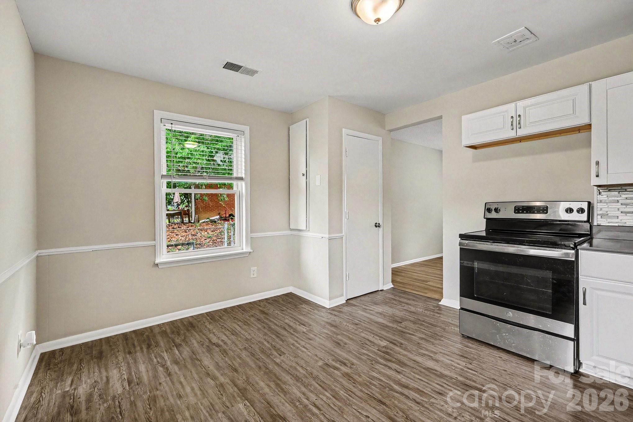 603 Dobson Drive Property Photo 9