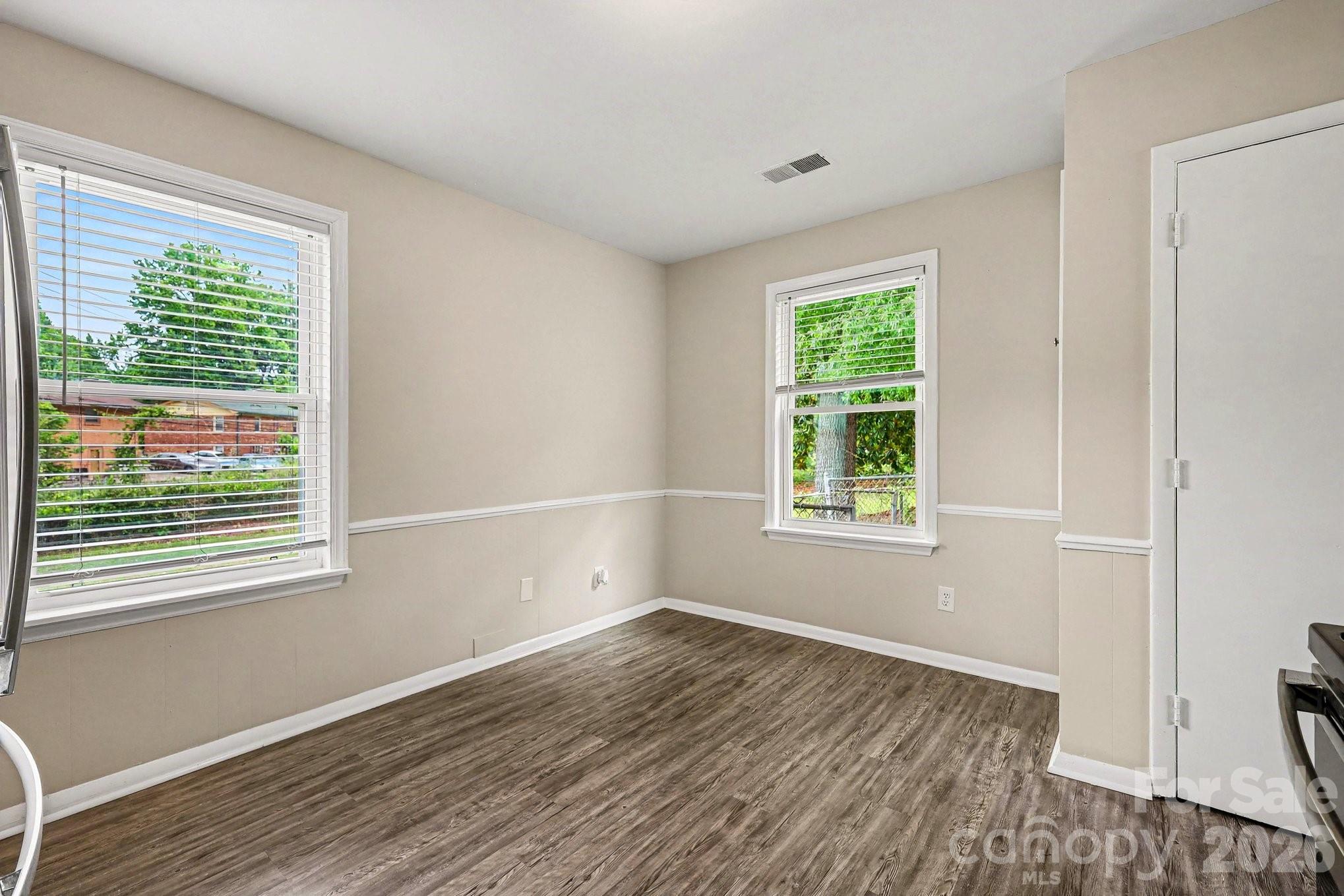 603 Dobson Drive Property Photo 10
