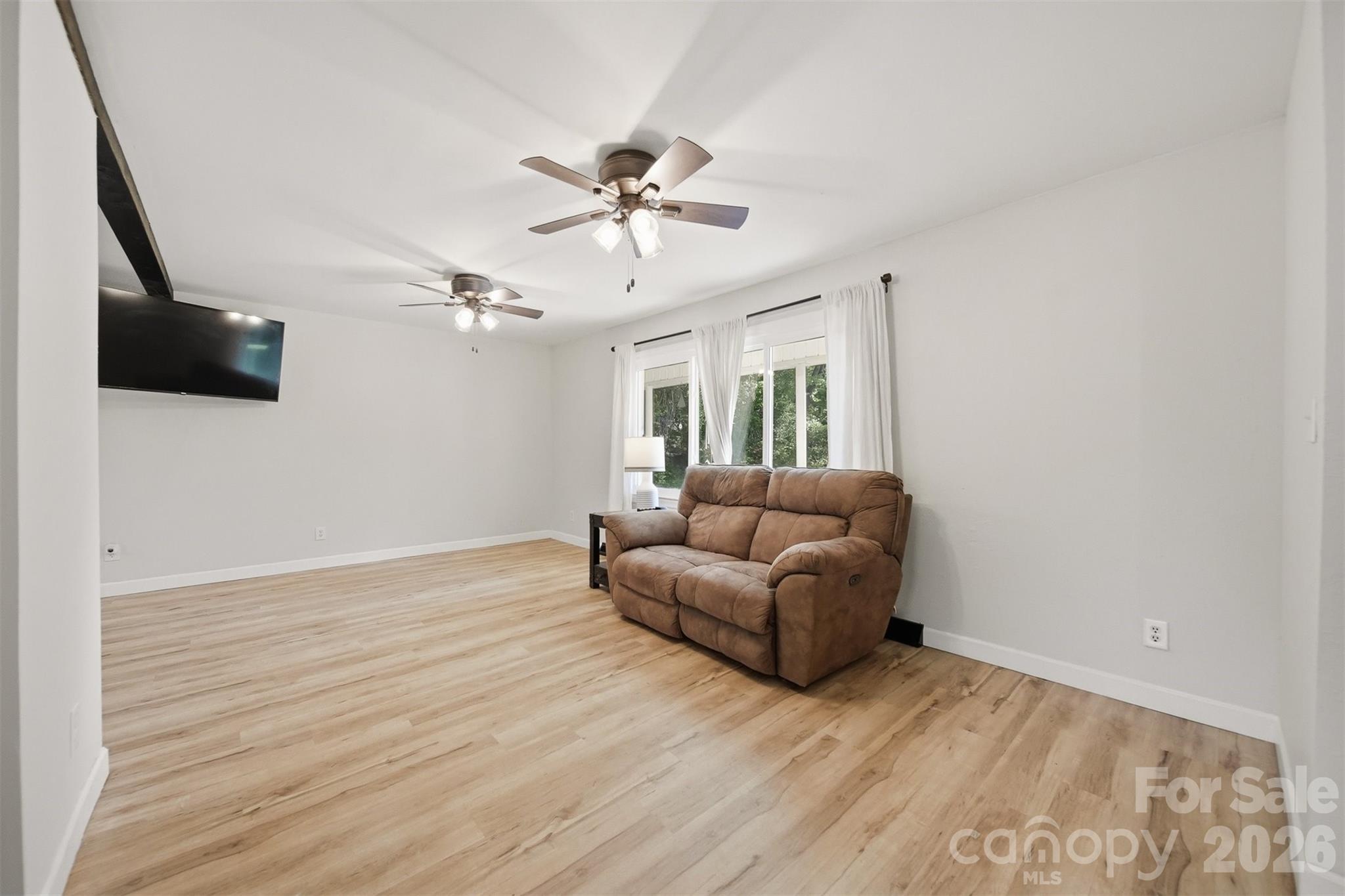 1108 Delwood Drive Property Photo 9