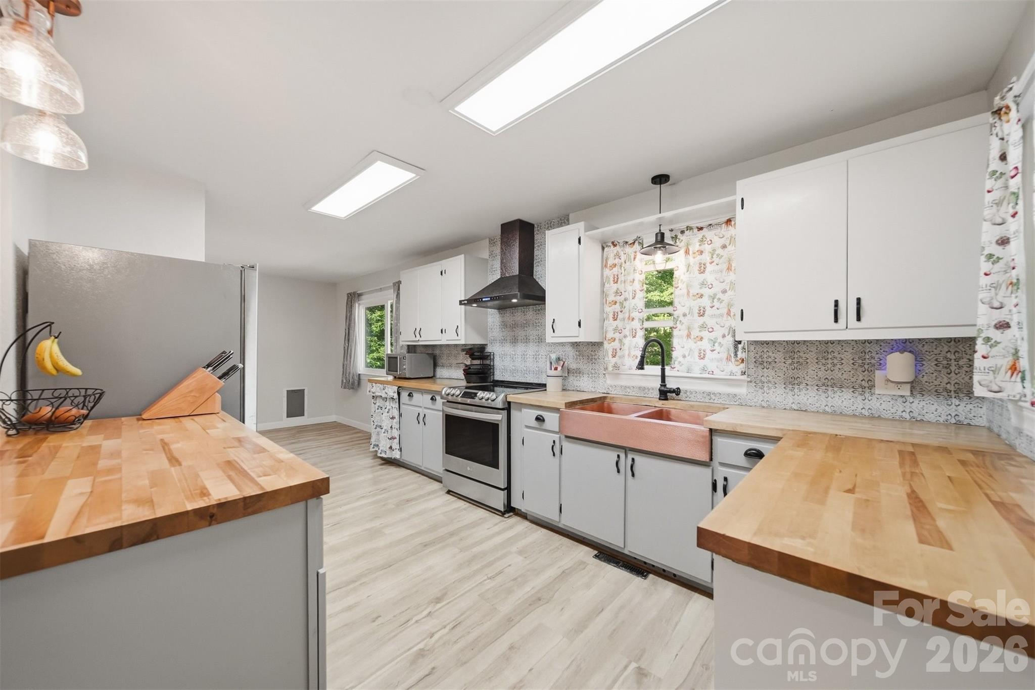 1108 Delwood Drive Property Photo 11