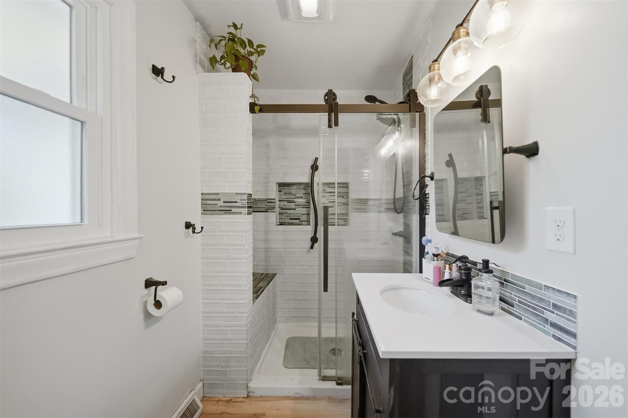 1108 Delwood Drive Property Photo 23