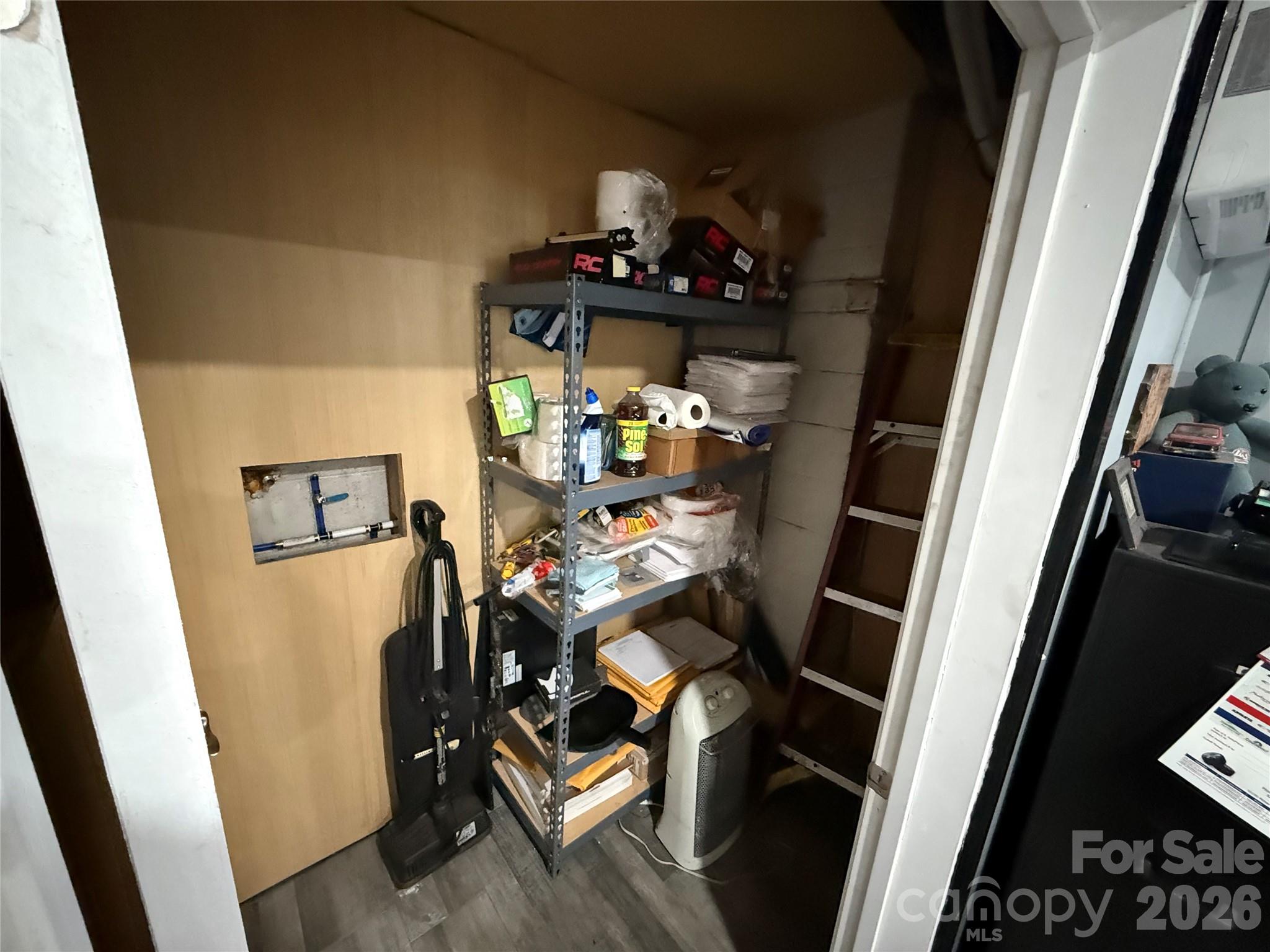 551 Main Street Property Photo 8
