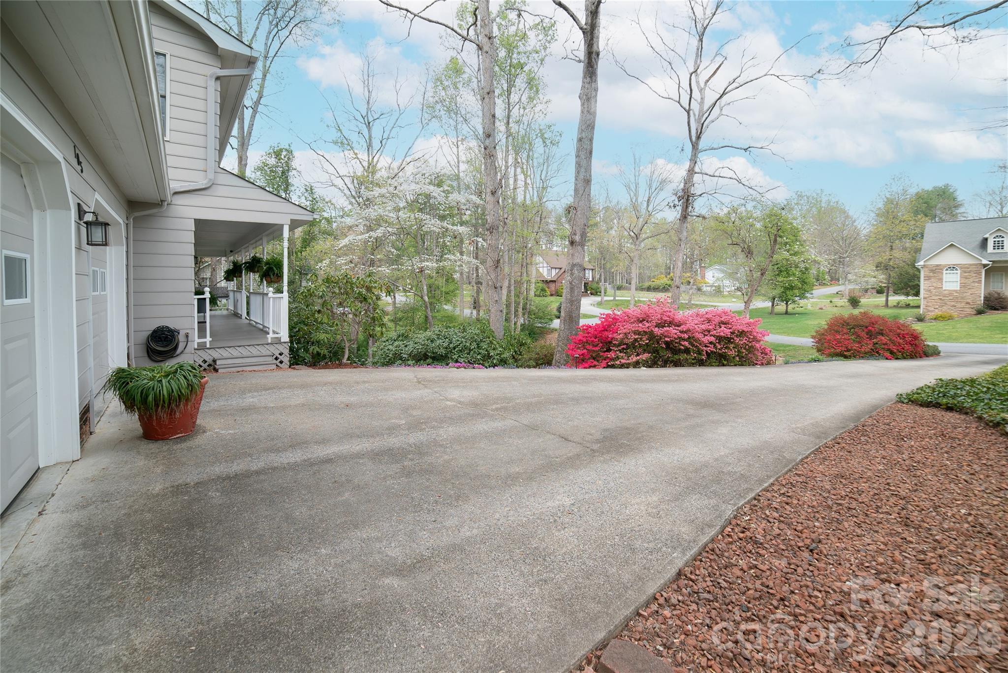 105 Horse Shoe Lane 62 Property Photo 12