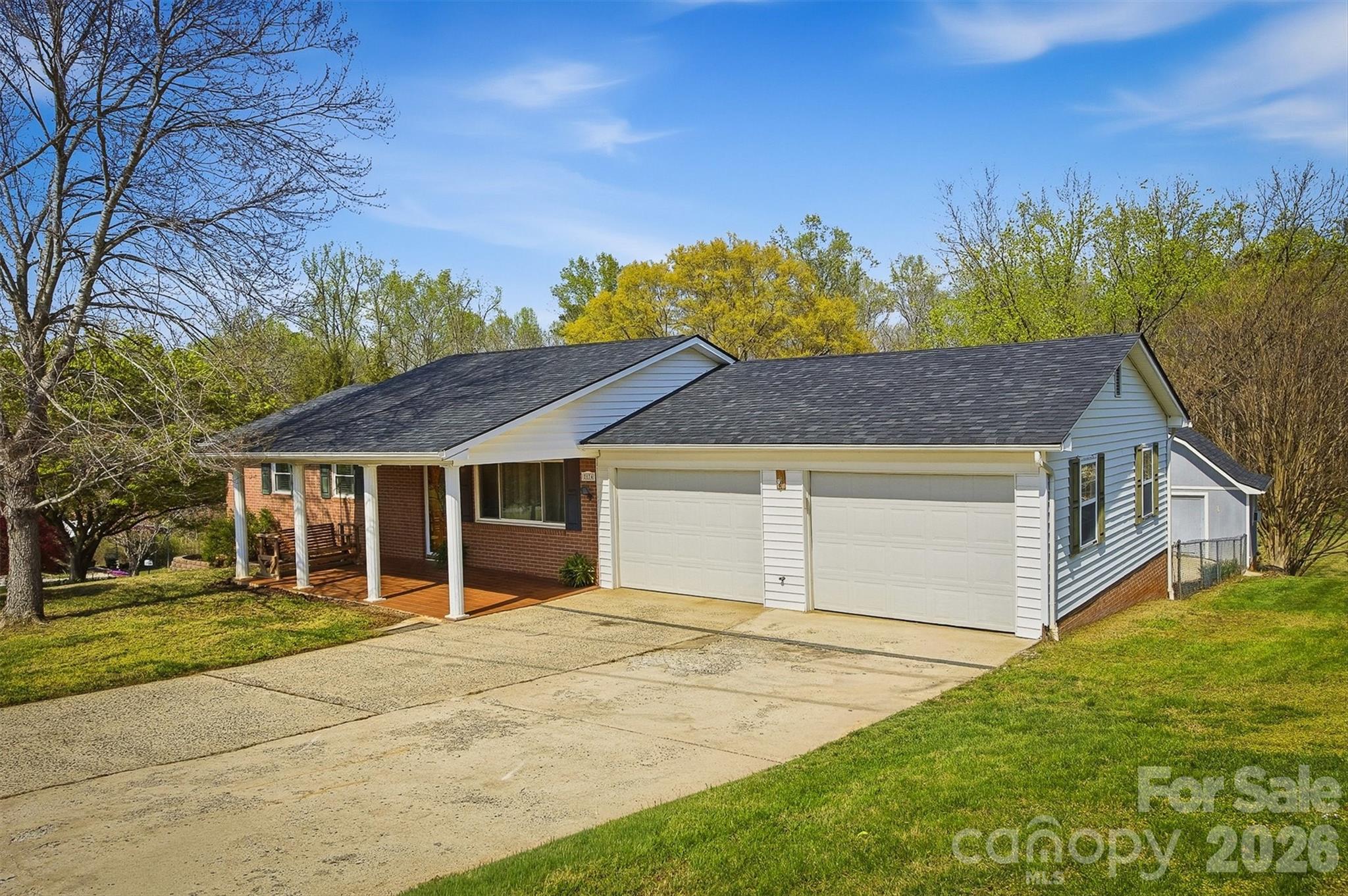 2174 Chester Avenue Property Photo 18