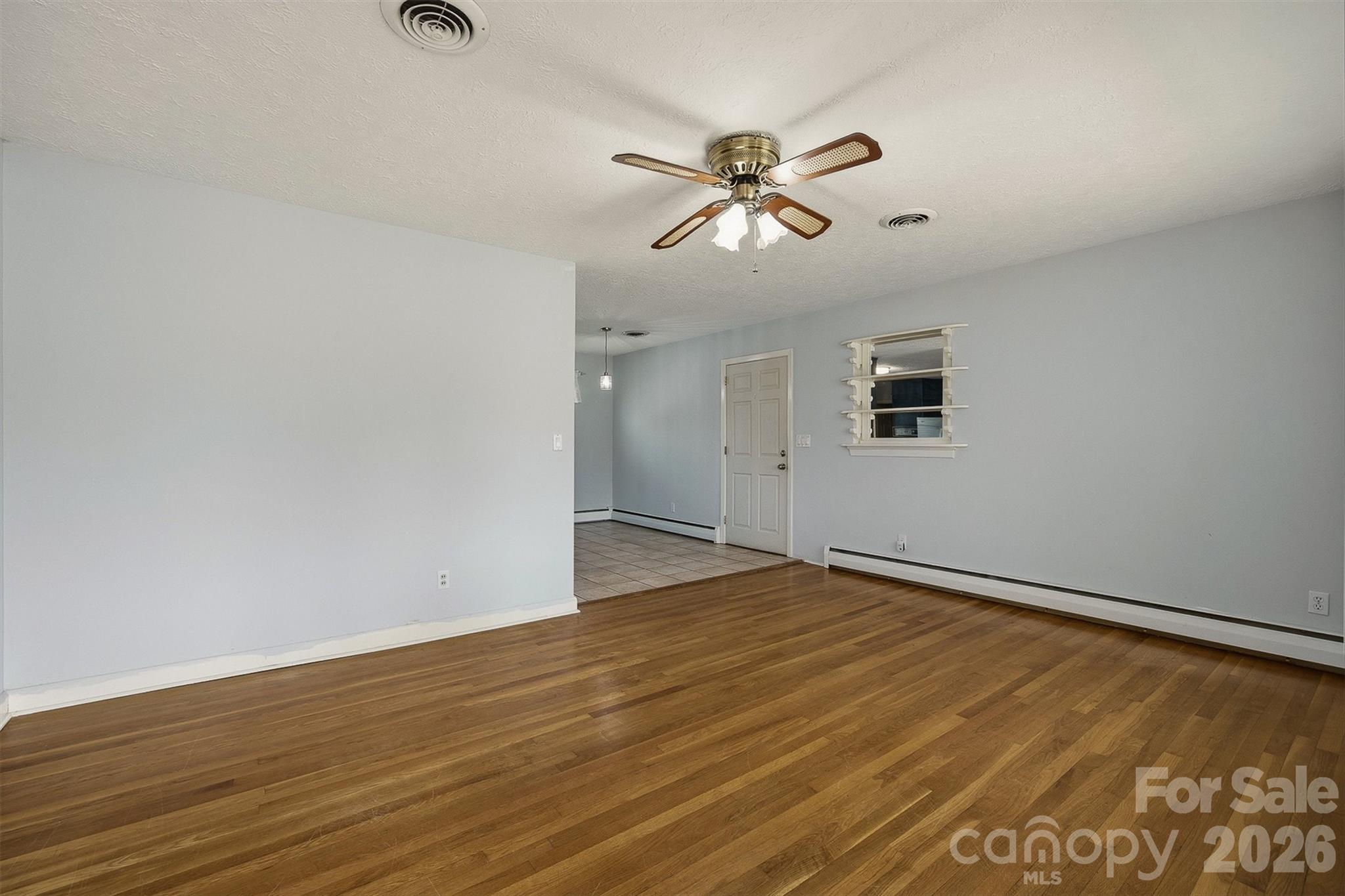 2174 Chester Avenue Property Photo 21