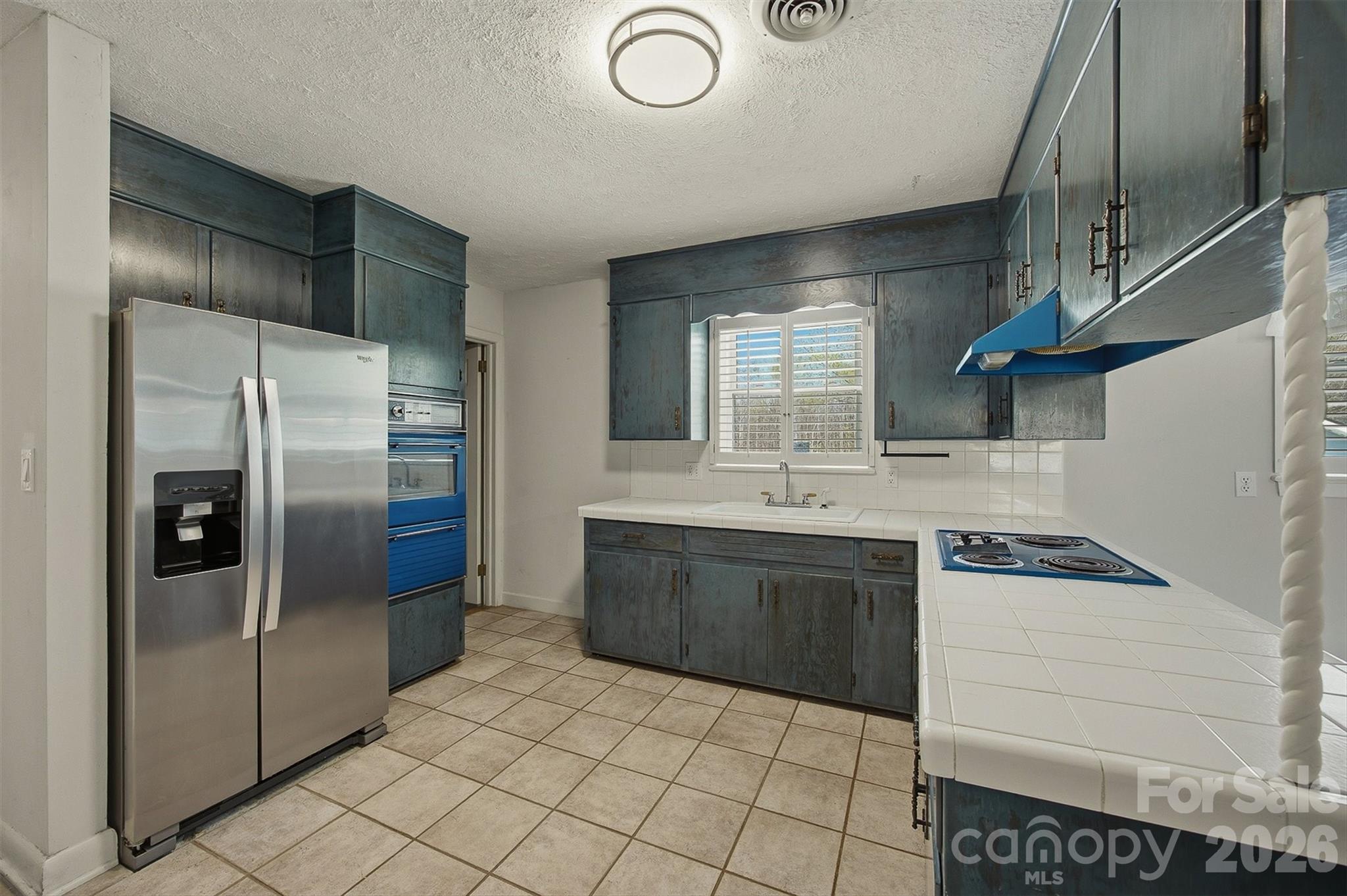 2174 Chester Avenue Property Photo 24