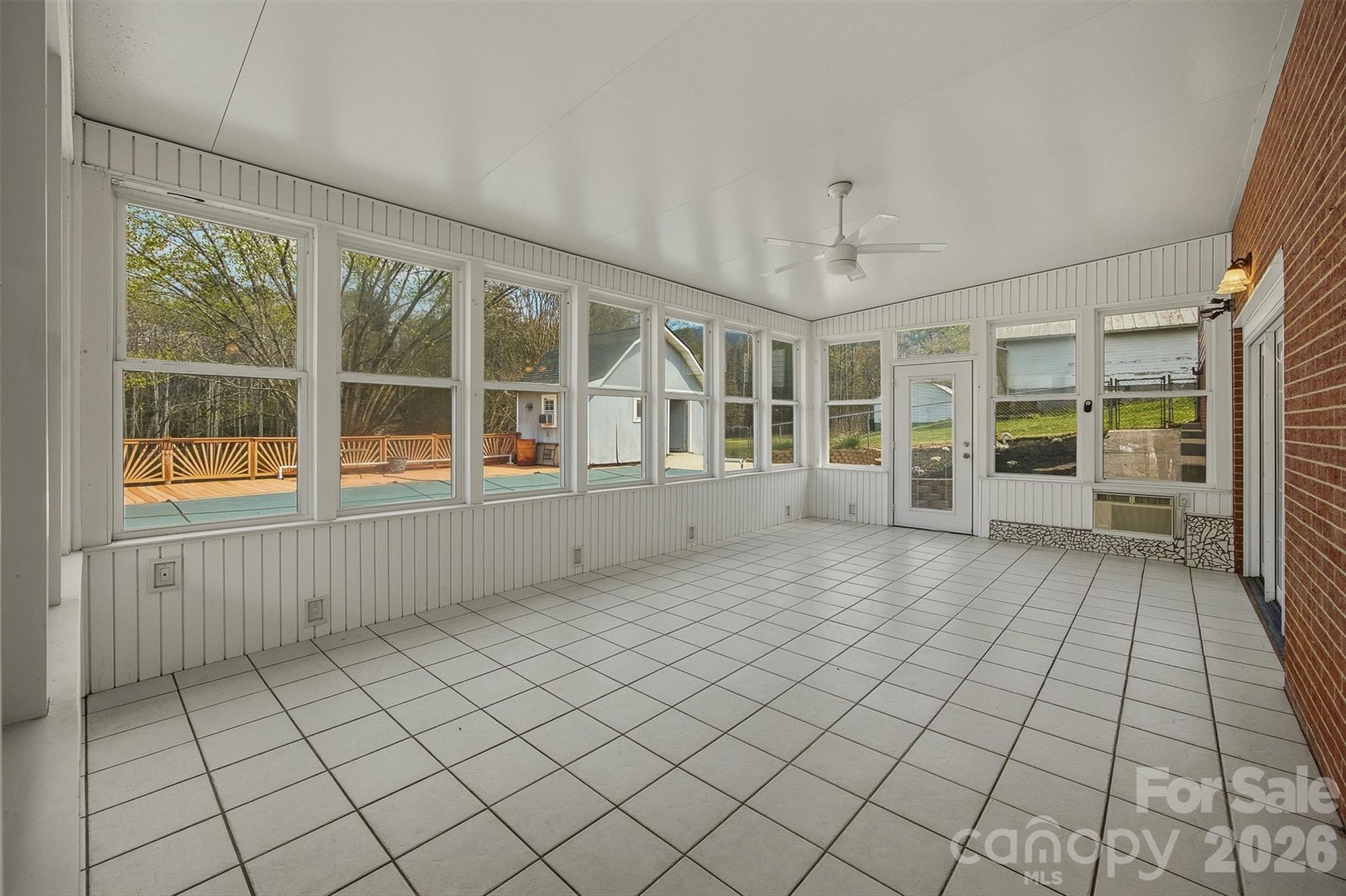 2174 Chester Avenue Property Photo 34
