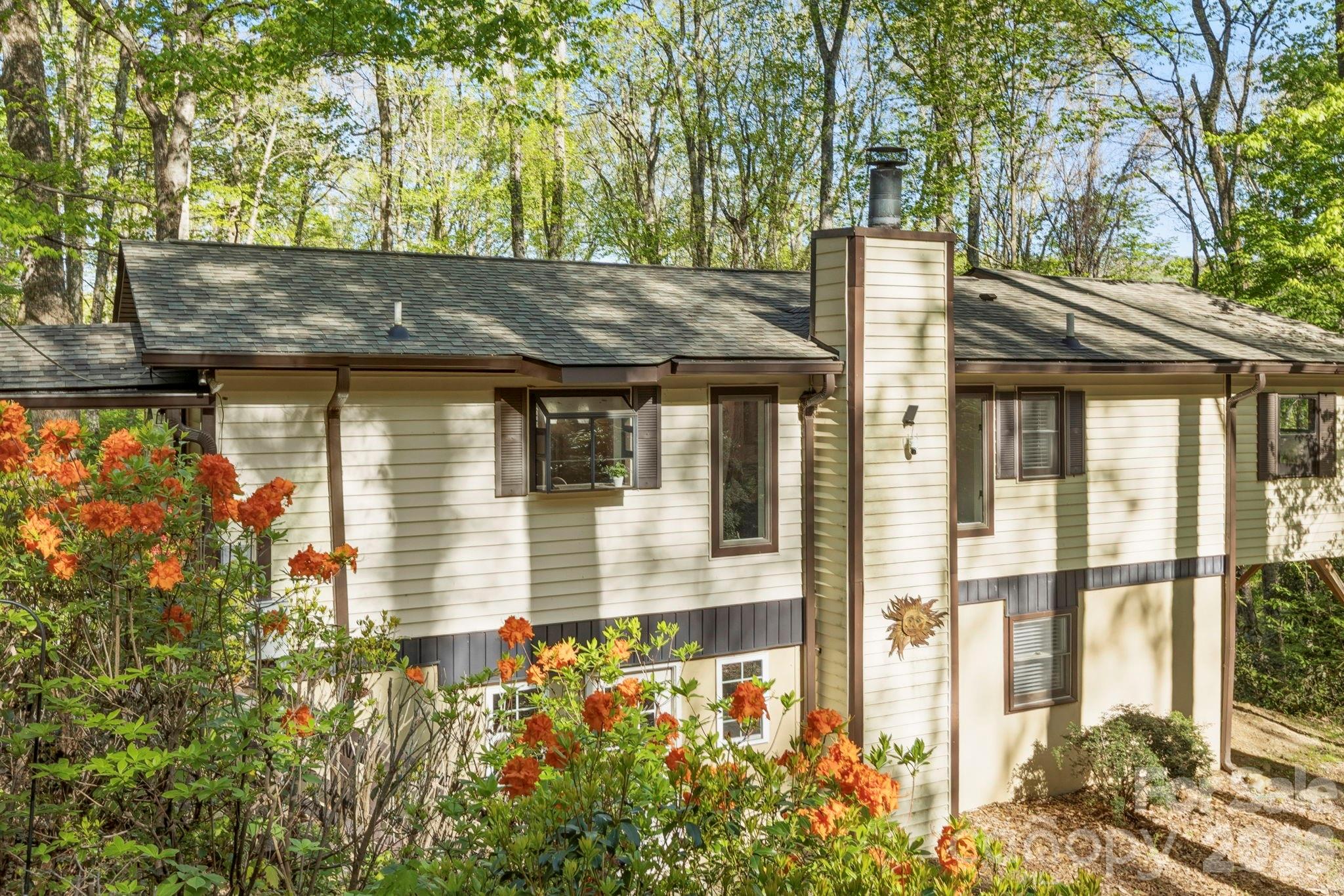 6 Gold Finch Lane Property Photo 1