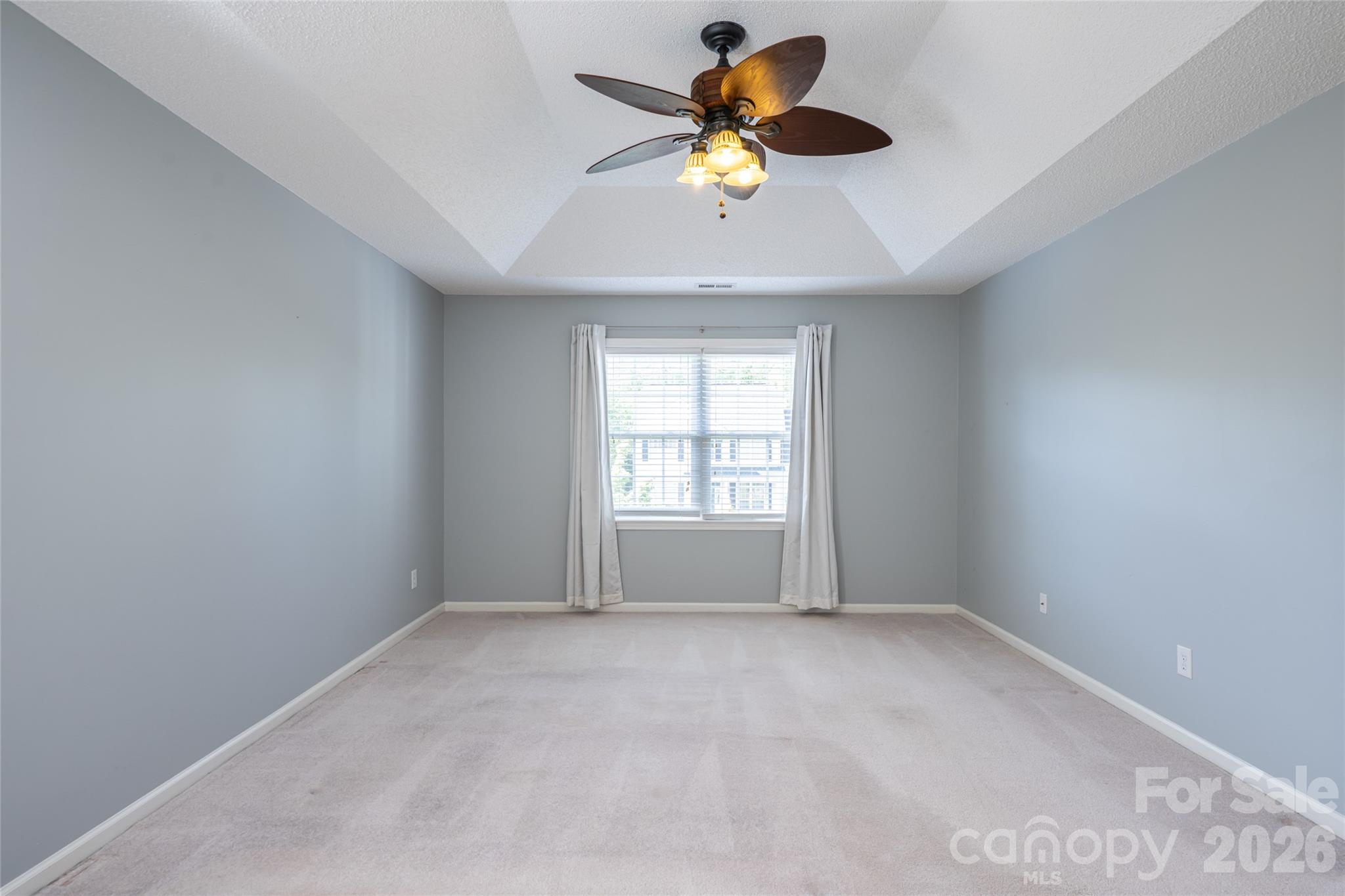48 Brownstone Court Property Photo 9