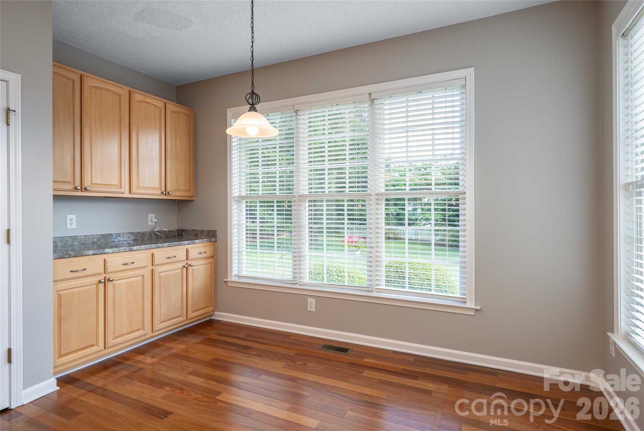 48 Brownstone Court Property Photo 19