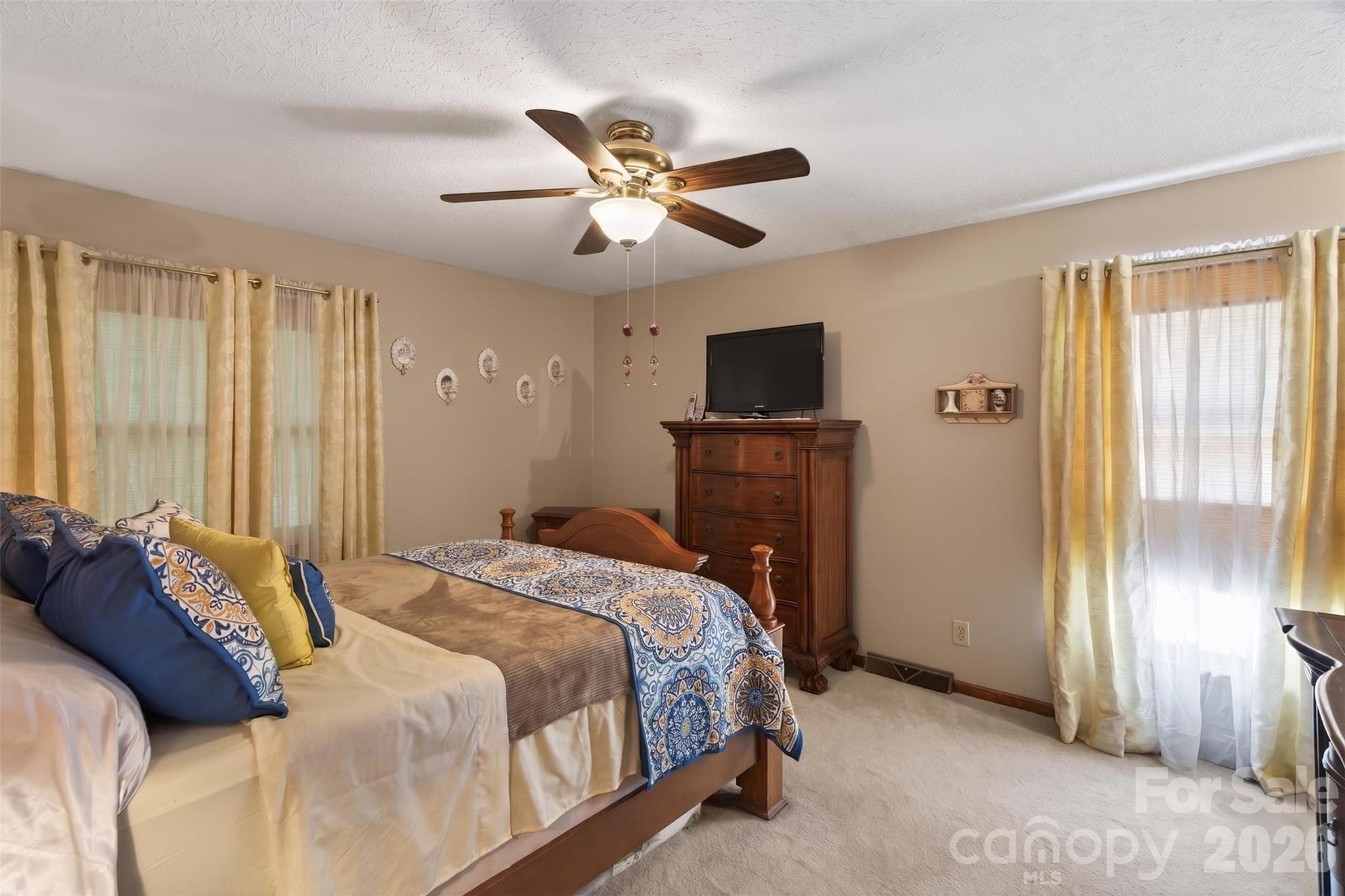 104 Hallett Street Property Photo 8