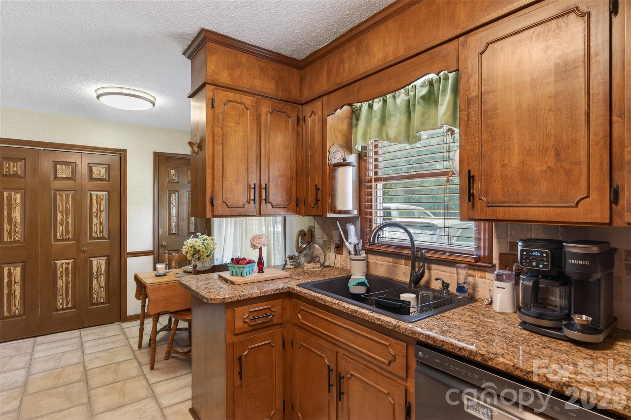 104 Hallett Street Property Photo 21