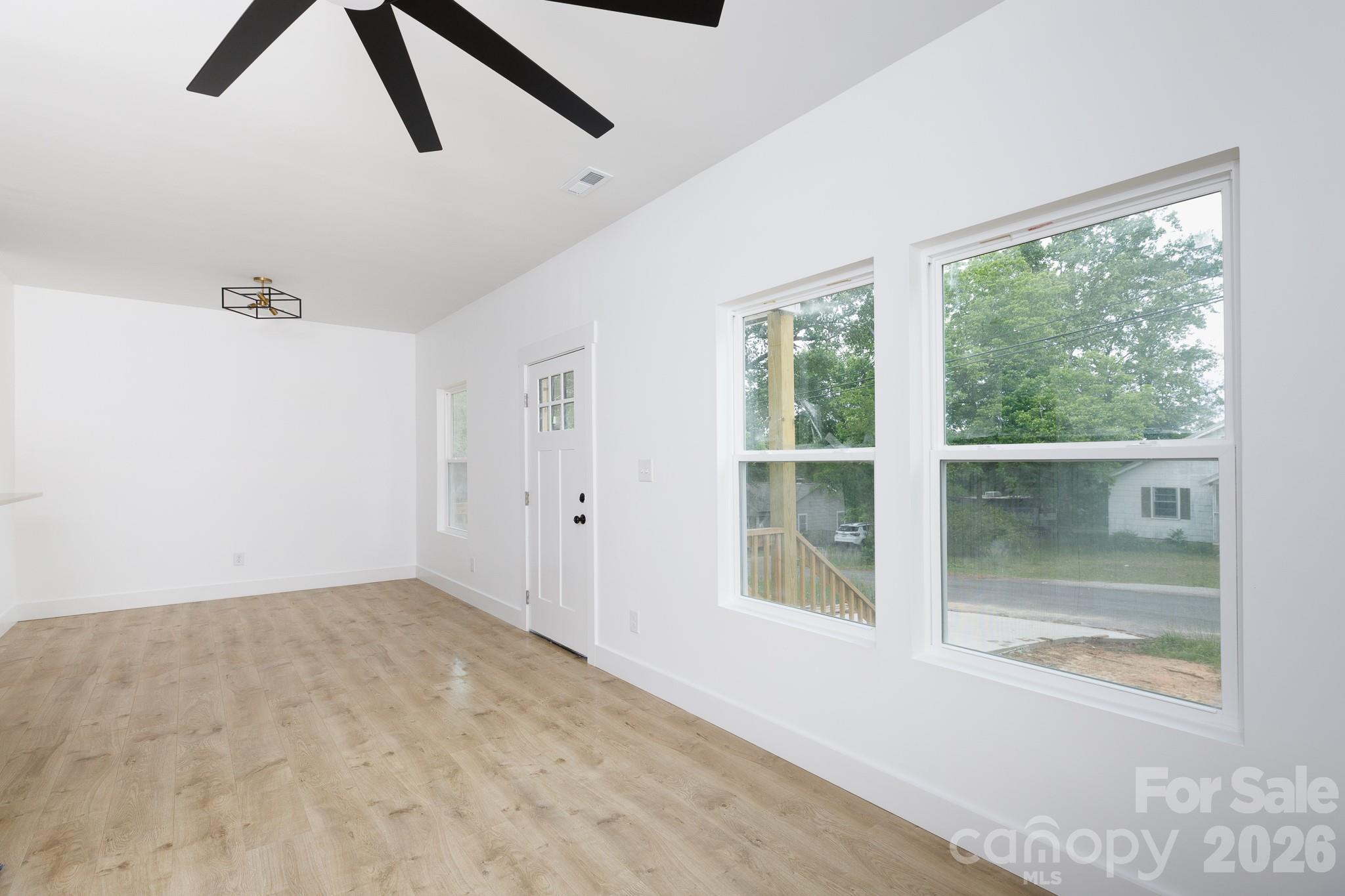 7.5 Wilson Avenue Property Photo 4