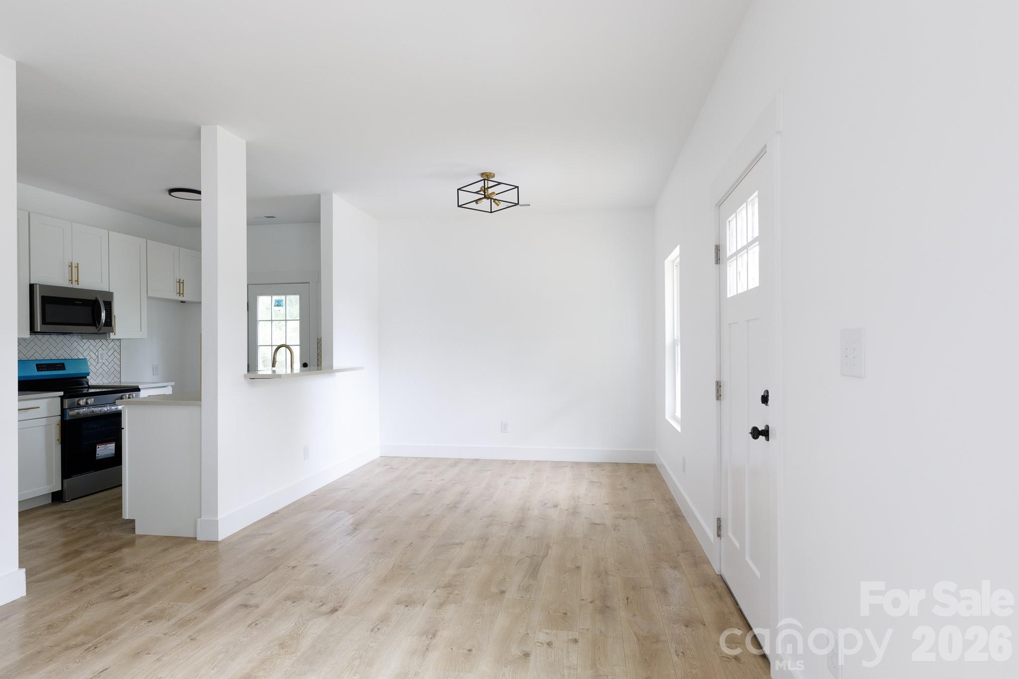 7.5 Wilson Avenue Property Photo 7