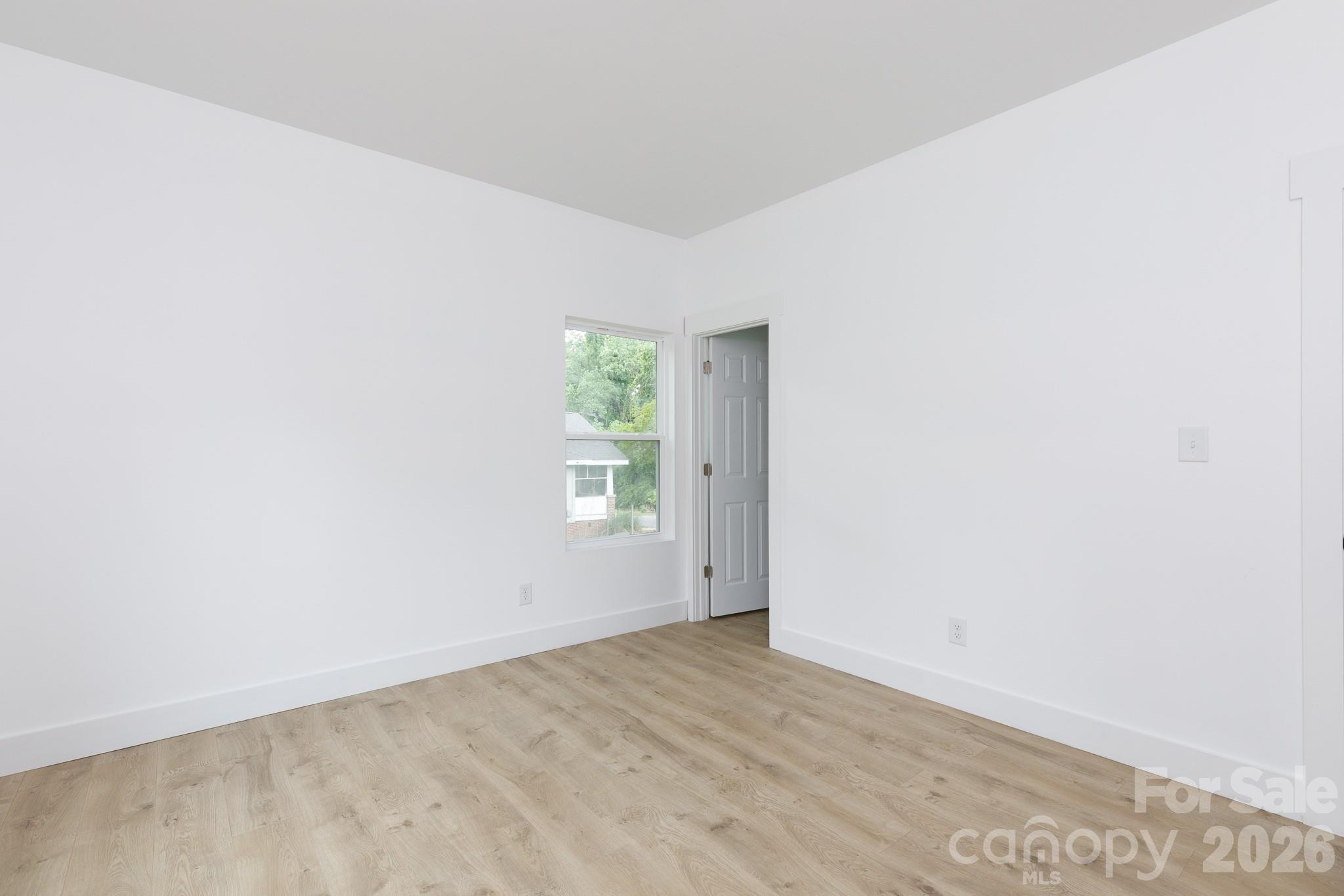 7.5 Wilson Avenue Property Photo 14