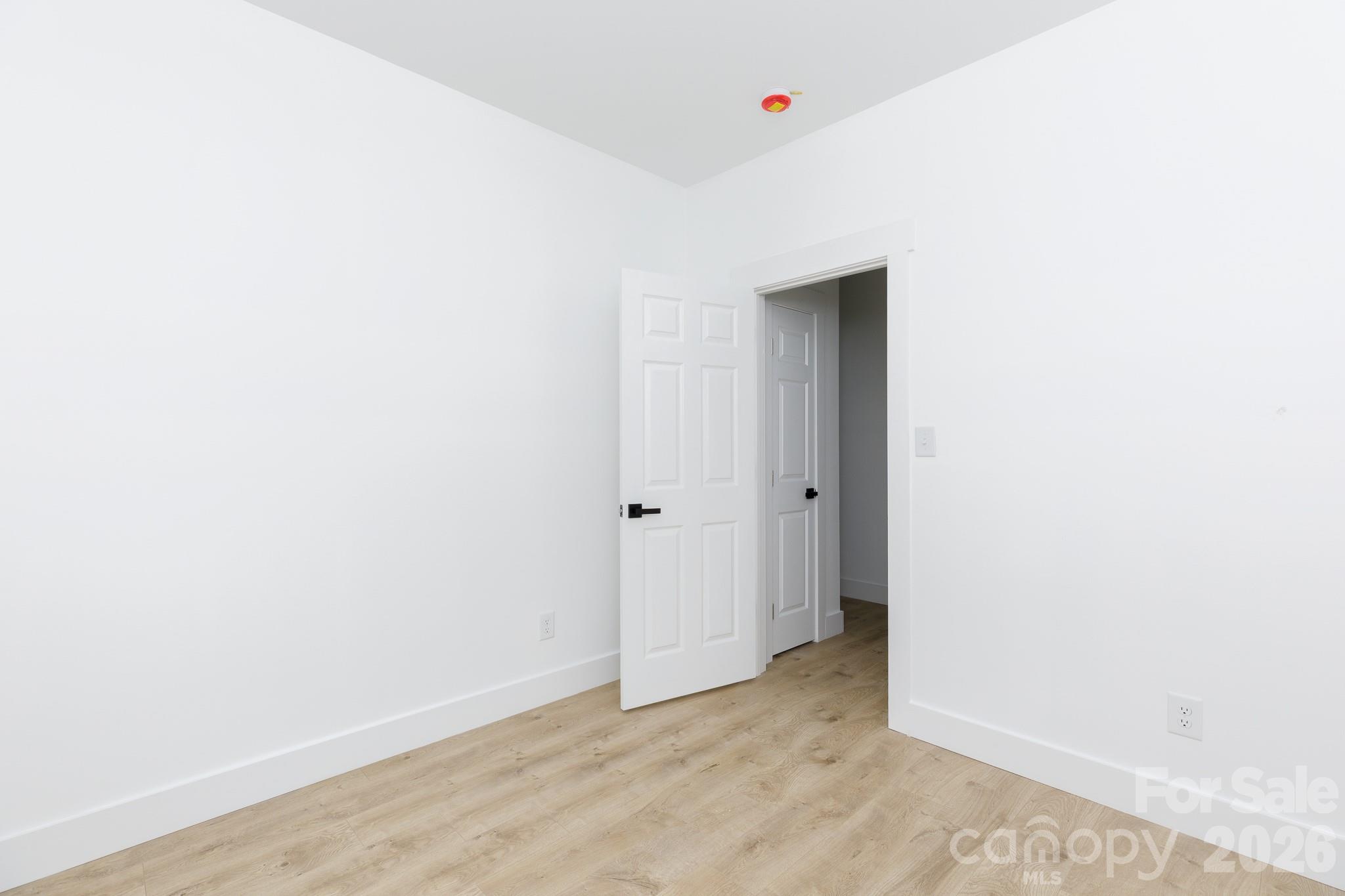 7.5 Wilson Avenue Property Photo 20