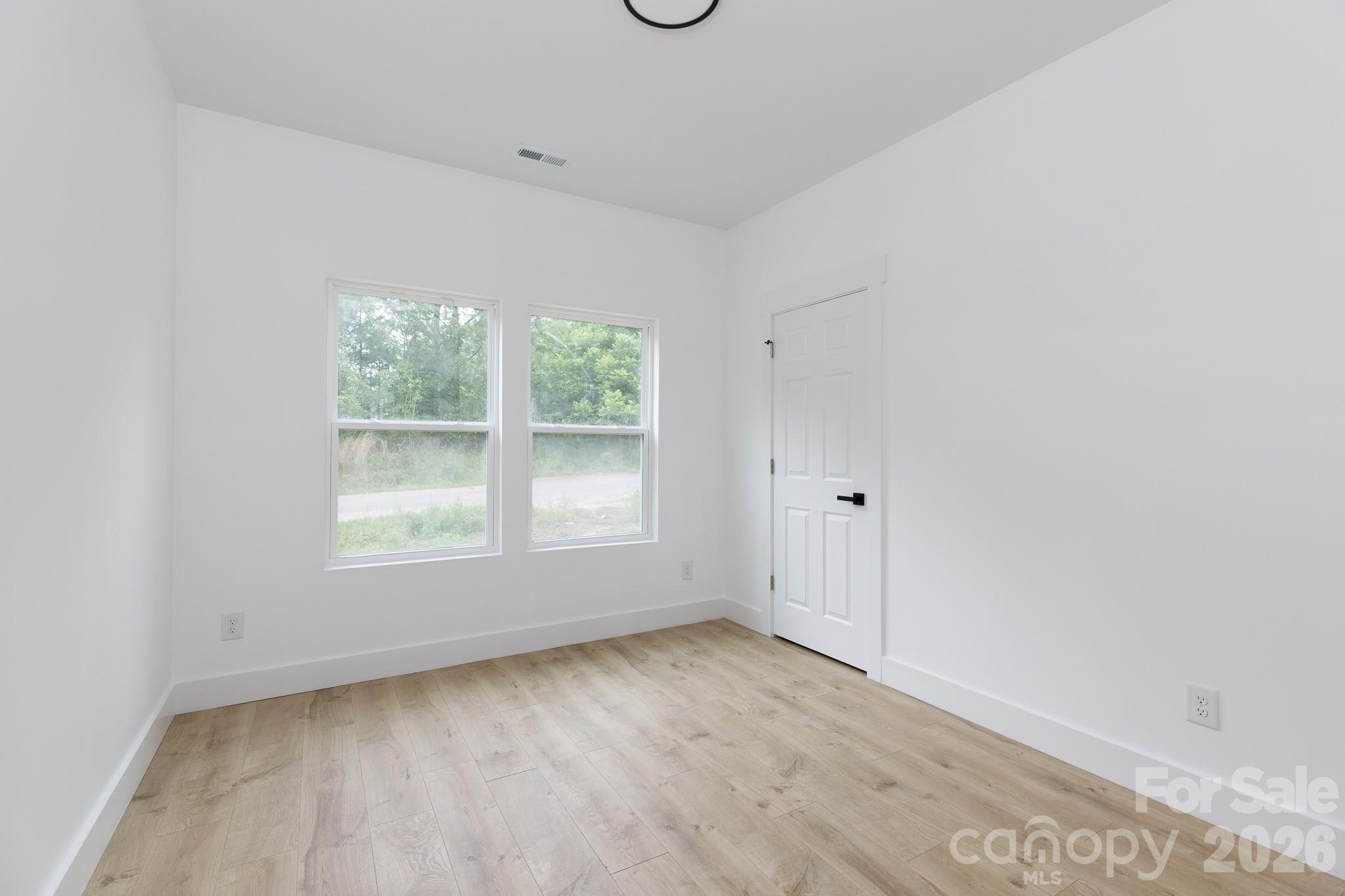 7.5 Wilson Avenue Property Photo 21