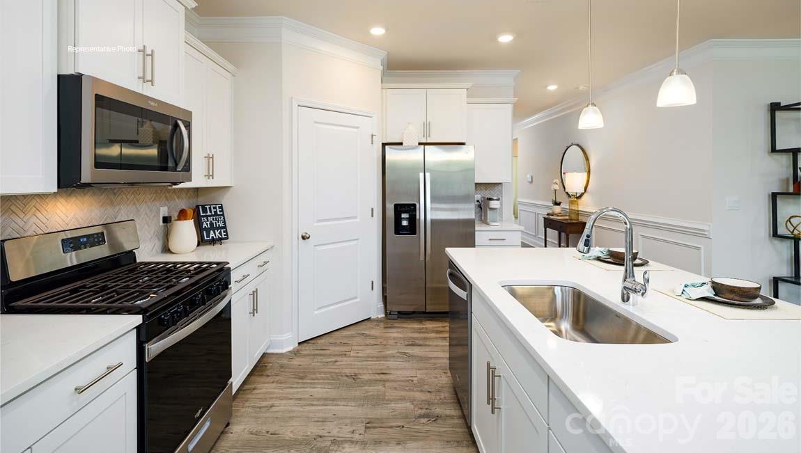 7525 Bainbridge Road Property Photo 7