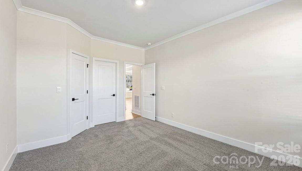 3051 Eclipse Court Property Photo 25