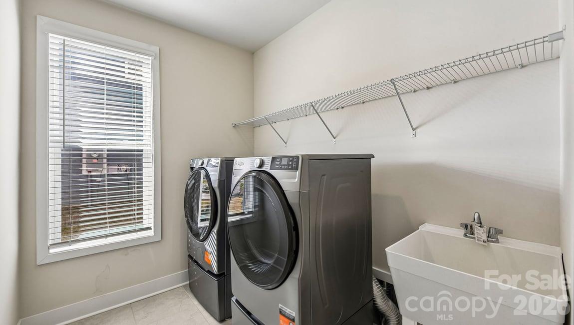 3051 Eclipse Court Property Photo 27