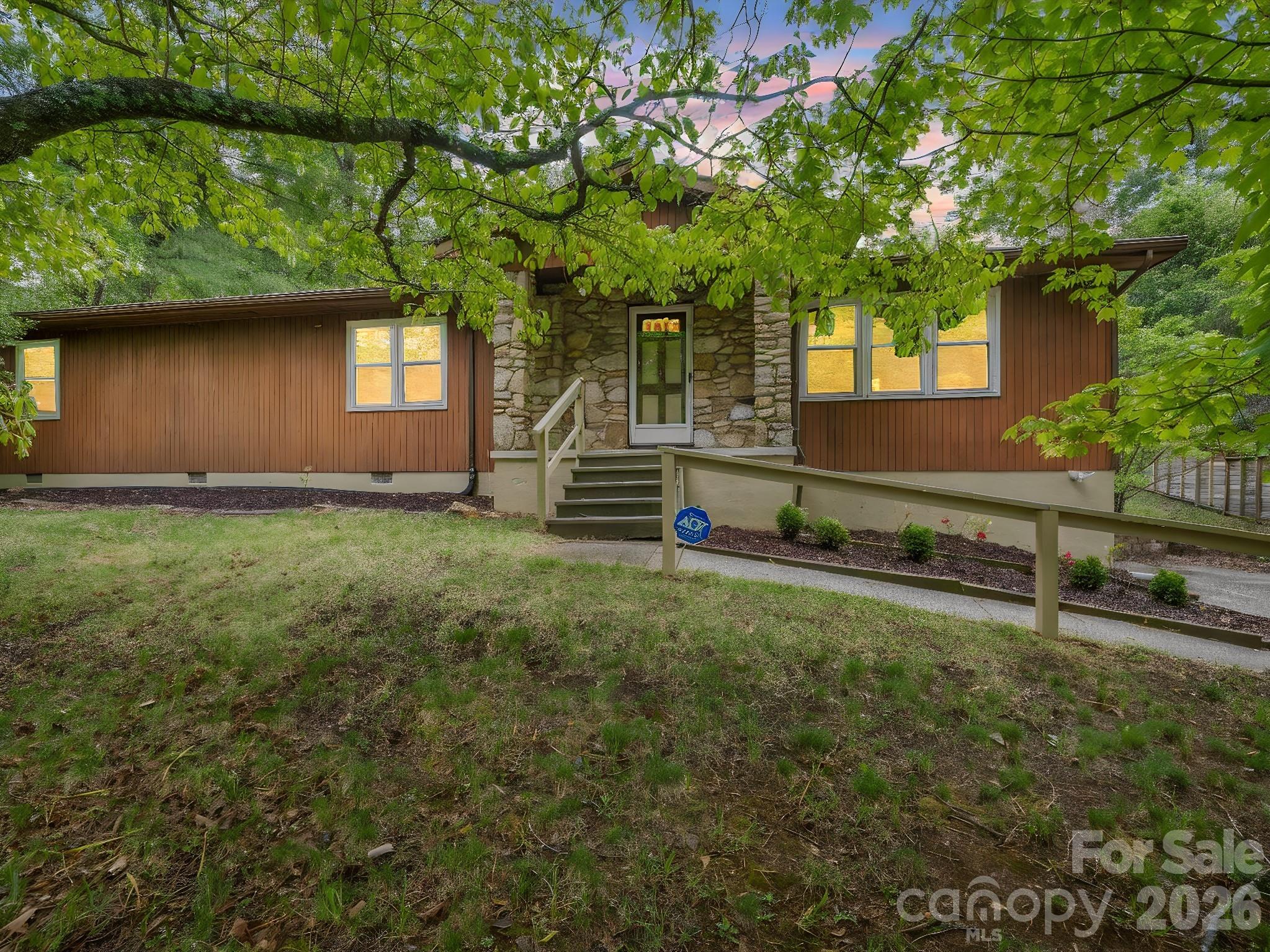 11 Deer Run Drive Property Photo 1