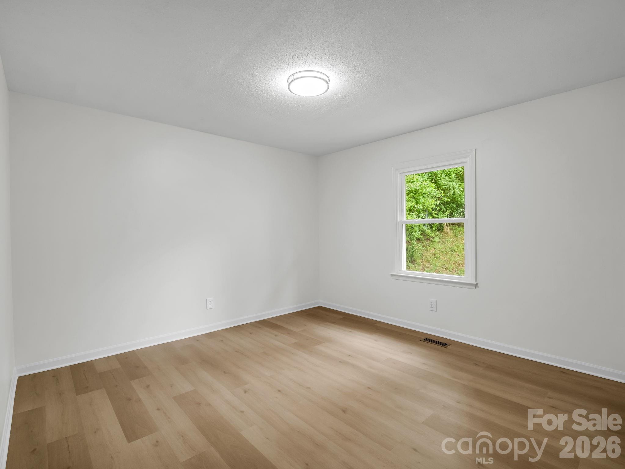 11 Deer Run Drive Property Photo 22
