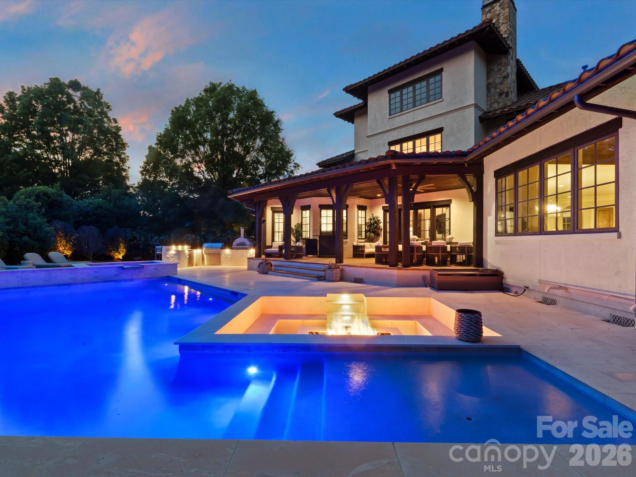 200 Oakmont Lane Property Photo 2