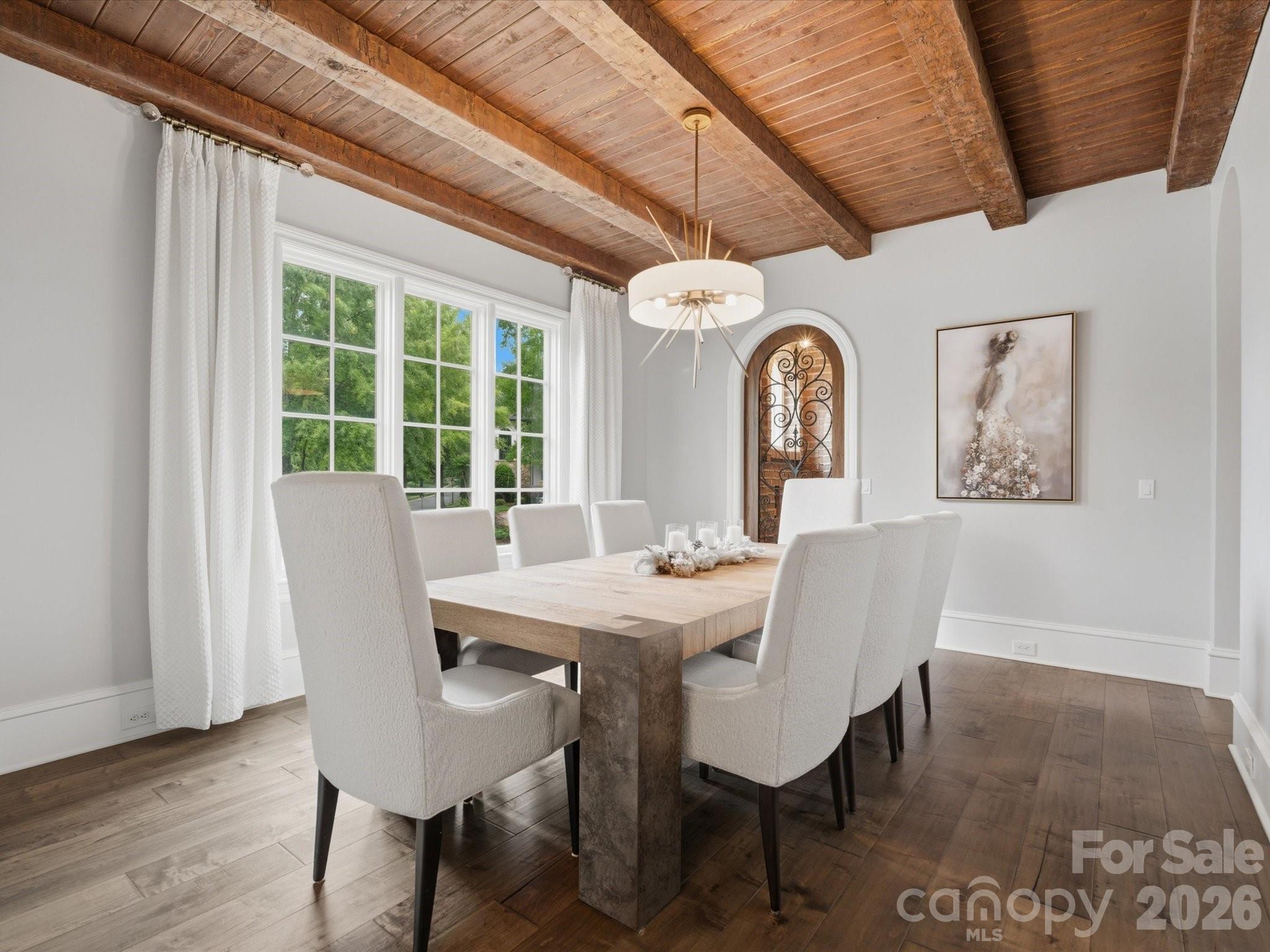 200 Oakmont Lane Property Photo 7