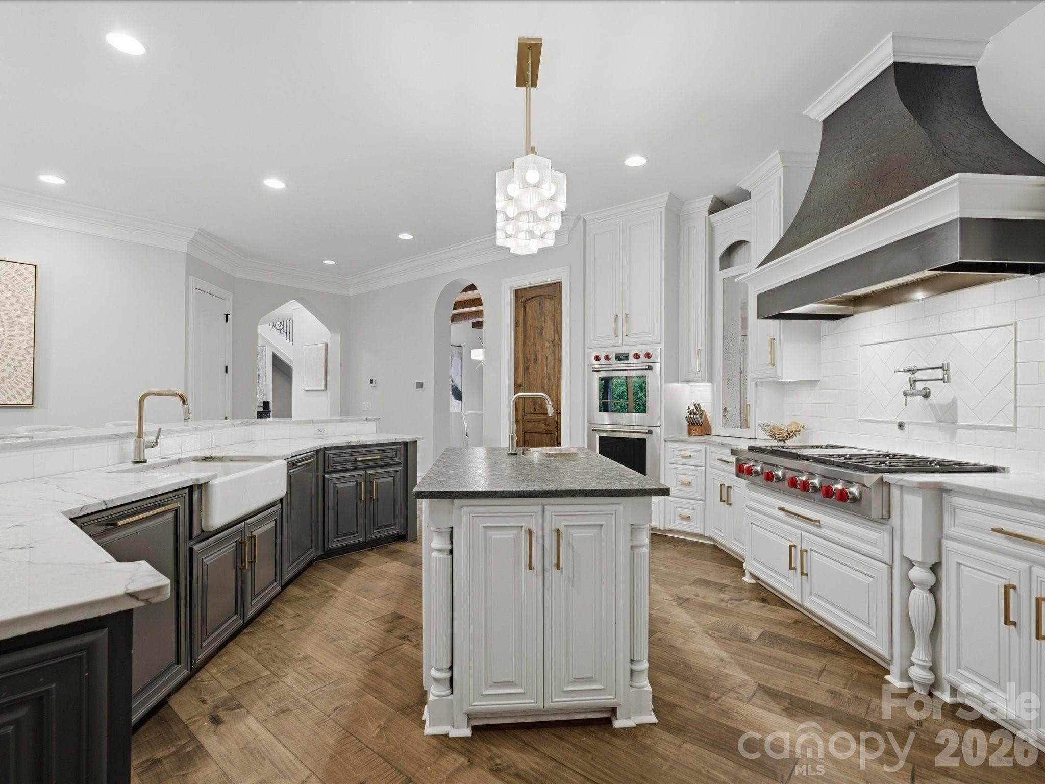 200 Oakmont Lane Property Photo 13