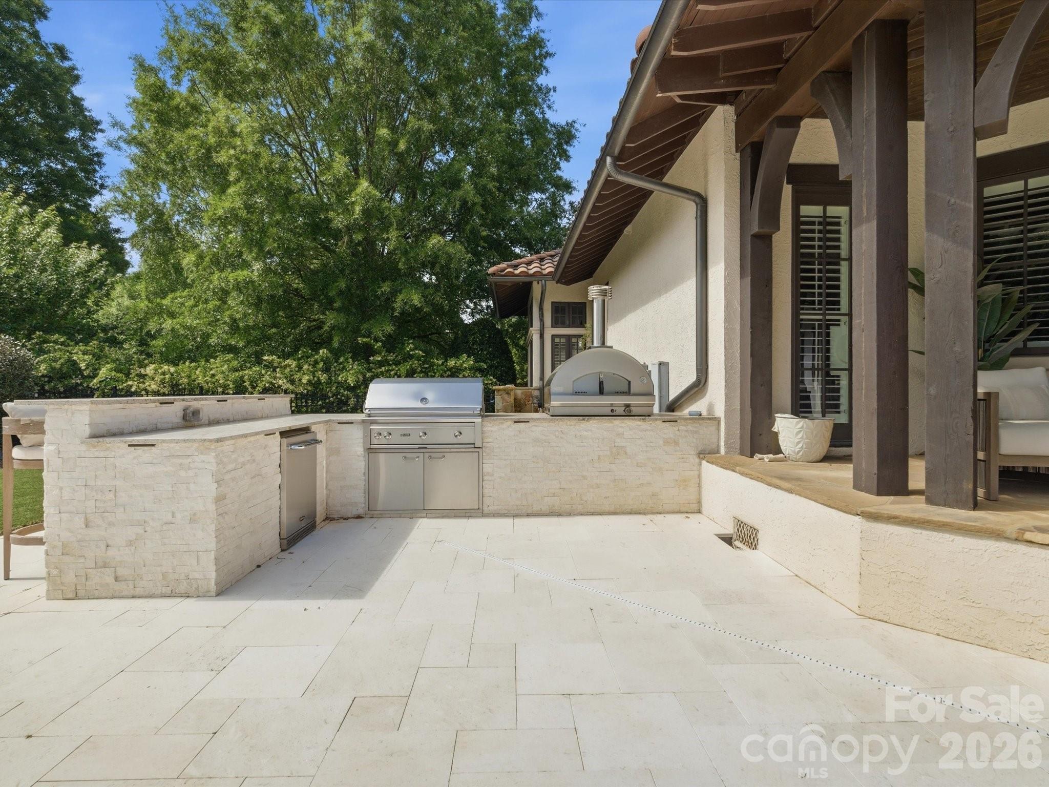 200 Oakmont Lane Property Photo 40