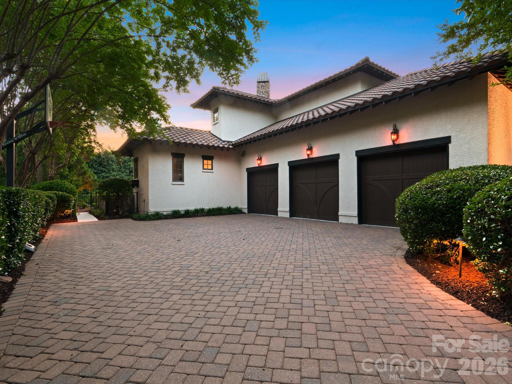 200 Oakmont Lane Property Photo 44