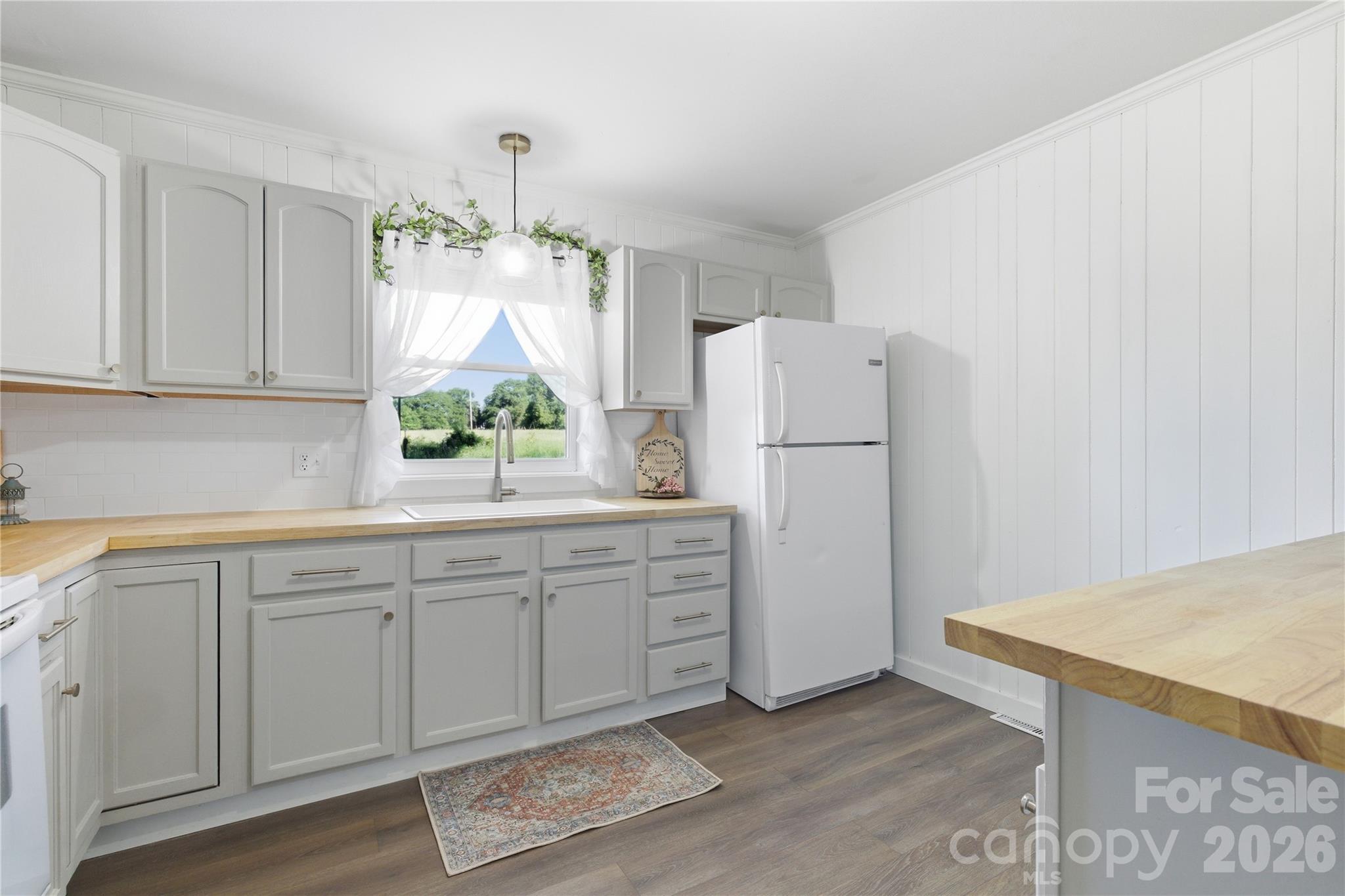 574 Old Mooresboro Road Property Photo 4