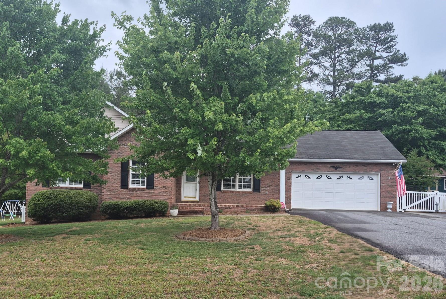 5126 Silver Tree Trail Property Photo 2