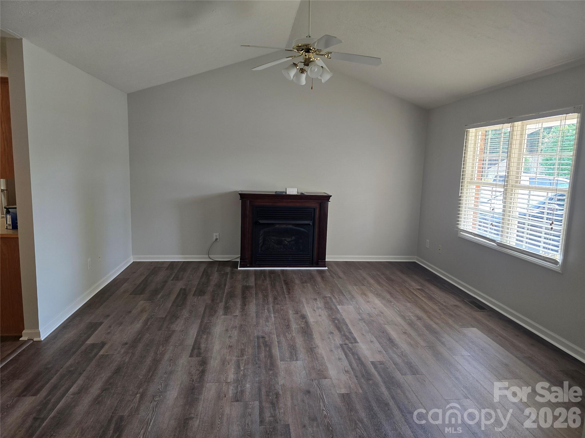 5126 Silver Tree Trail Property Photo 5