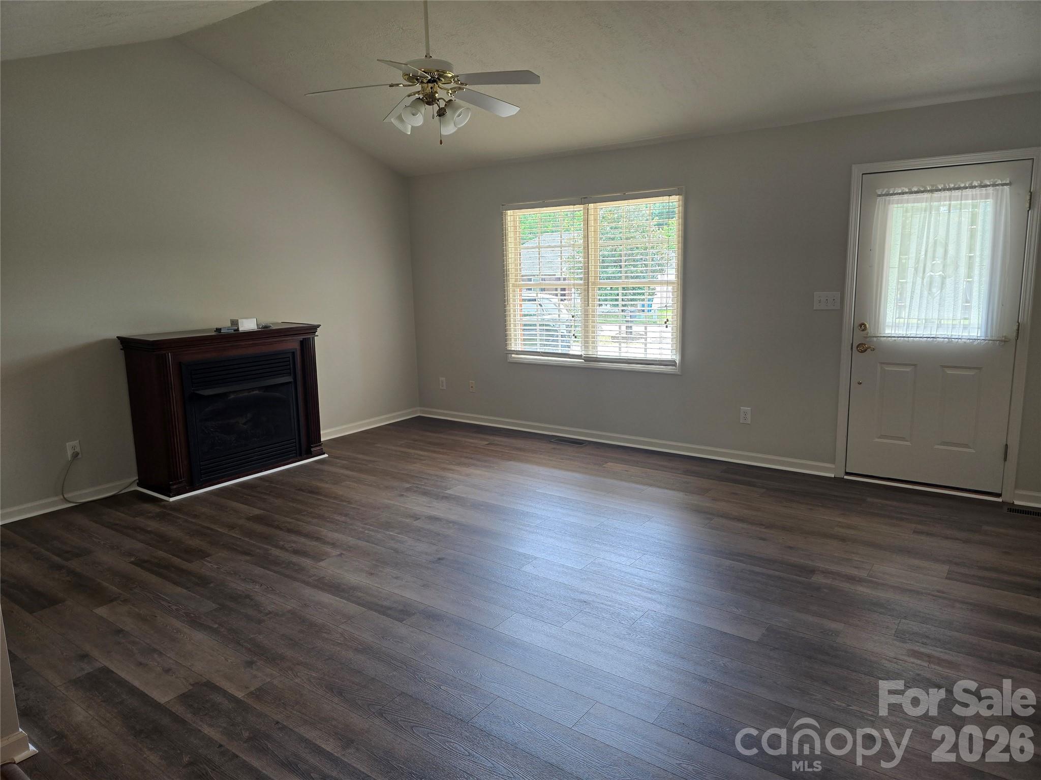 5126 Silver Tree Trail Property Photo 7