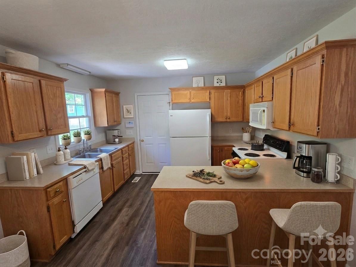 5126 Silver Tree Trail Property Photo 8
