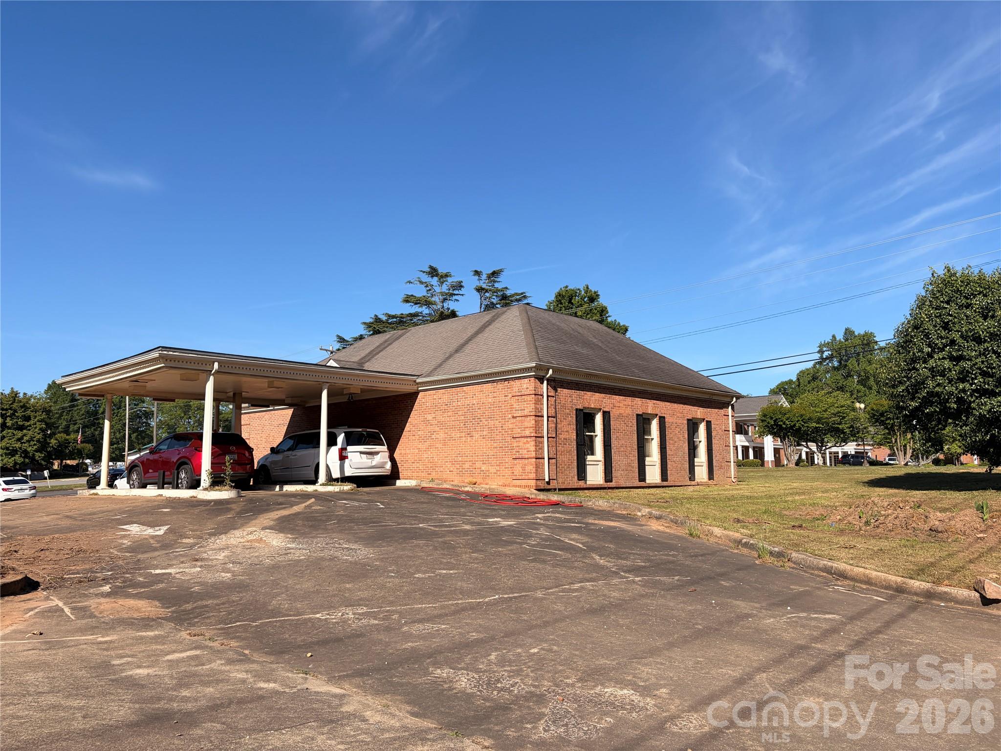 107 Congress Street Property Photo 7