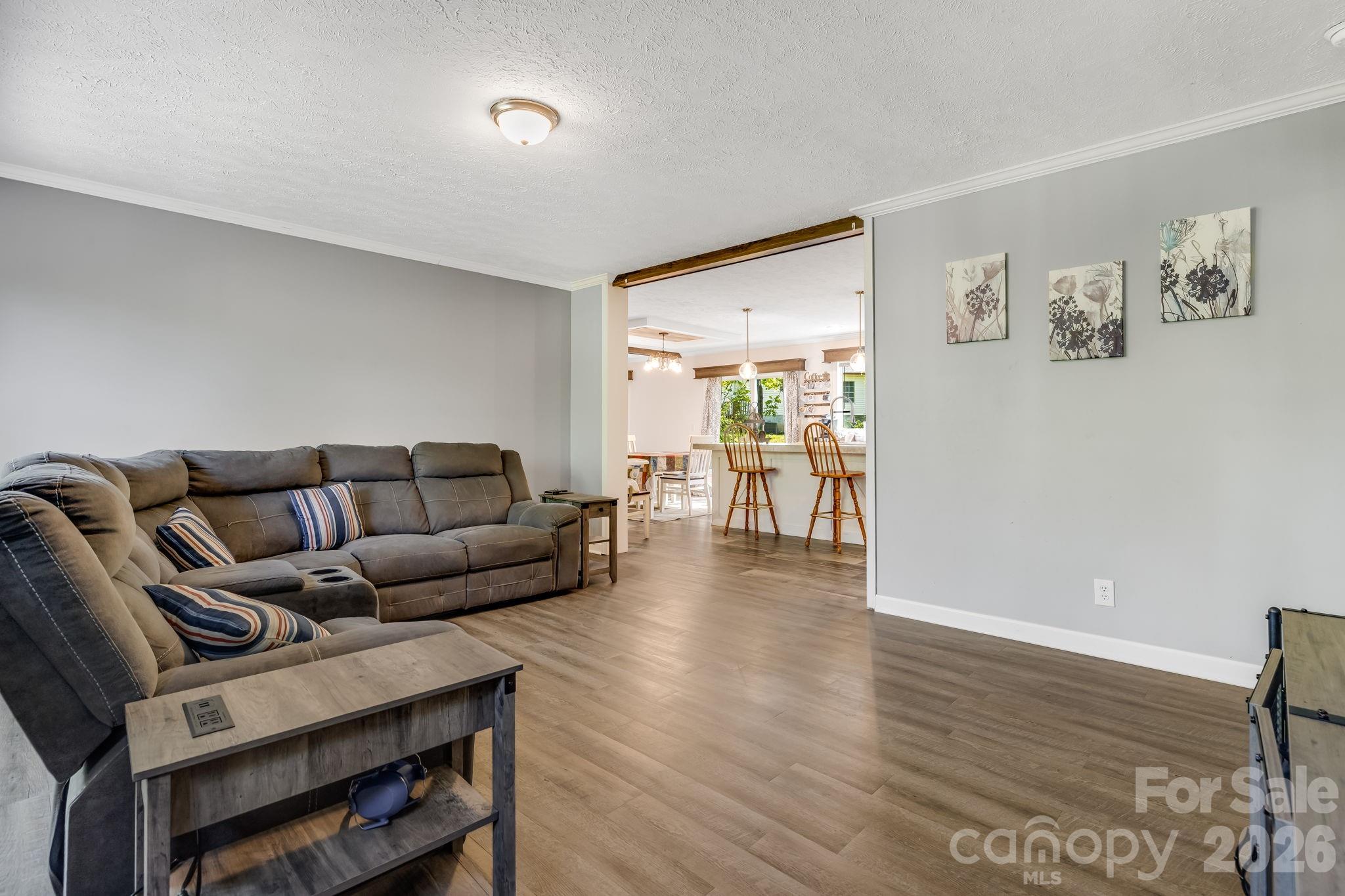 118 Bartram Way Property Photo 4