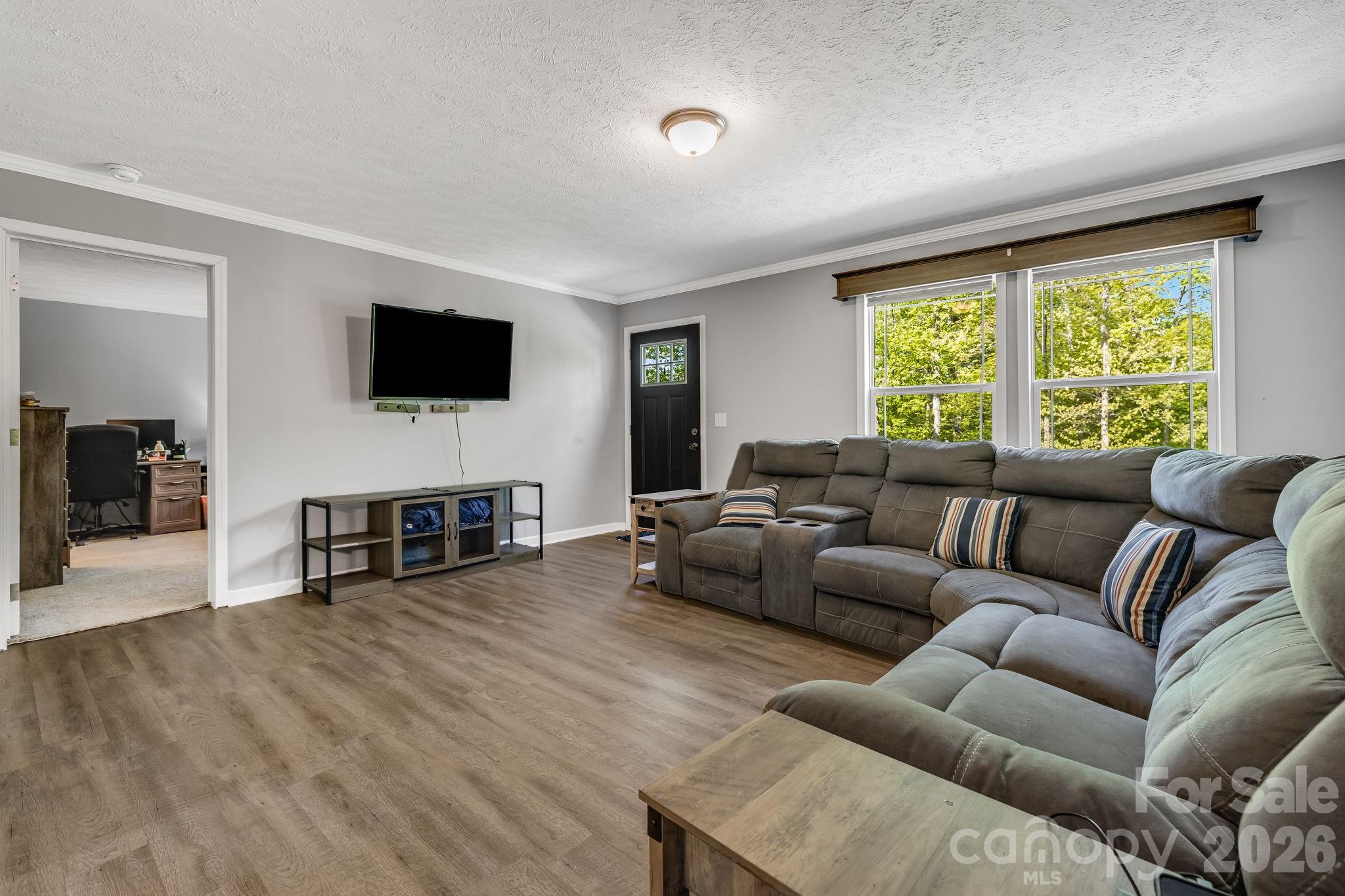 118 Bartram Way Property Photo 6