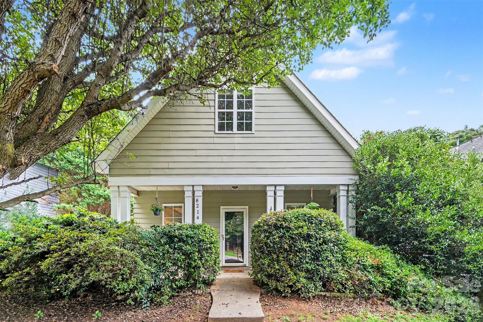 8214 Ballymore Court