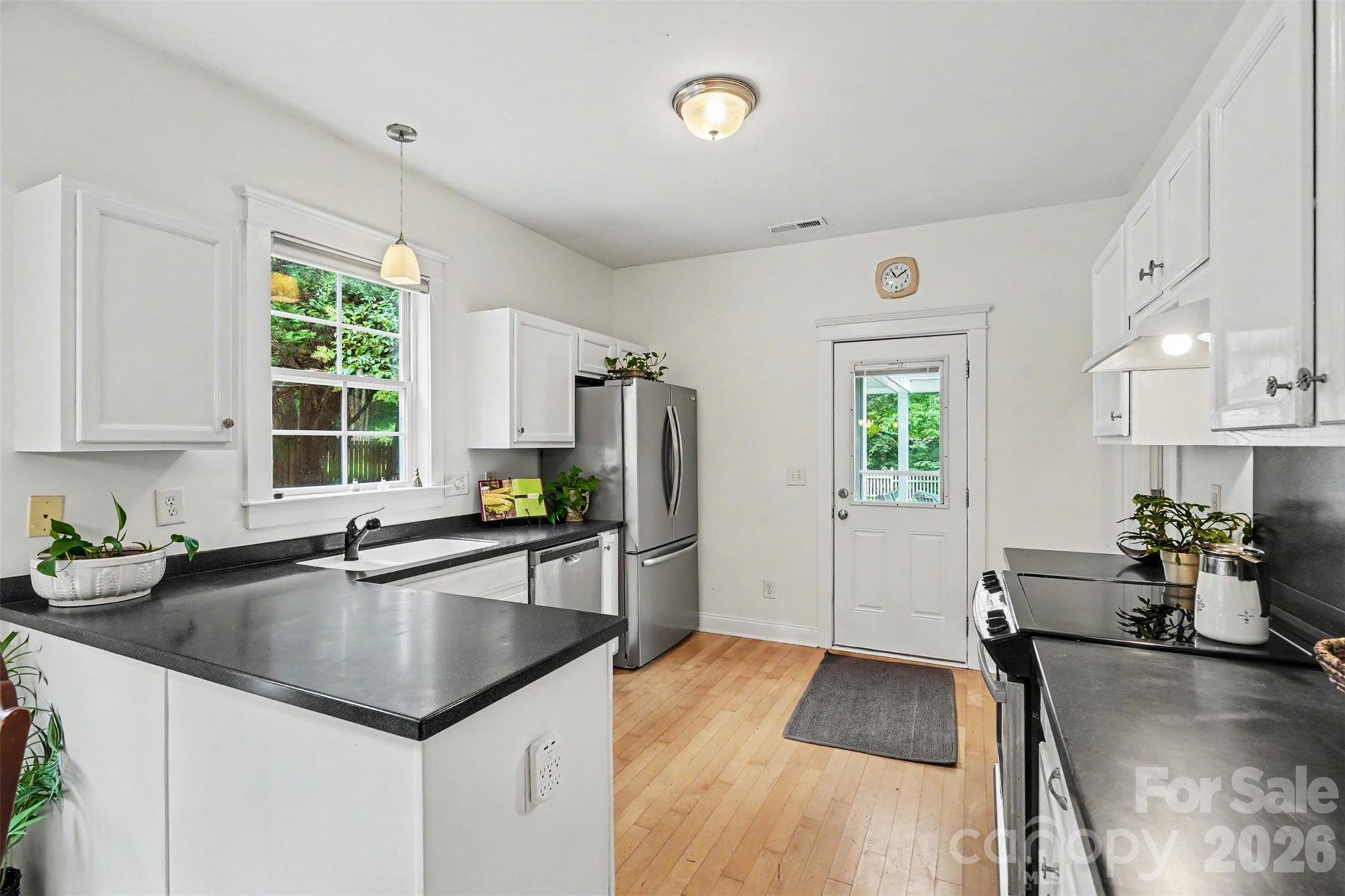 8214 Ballymore Court Property Photo 10