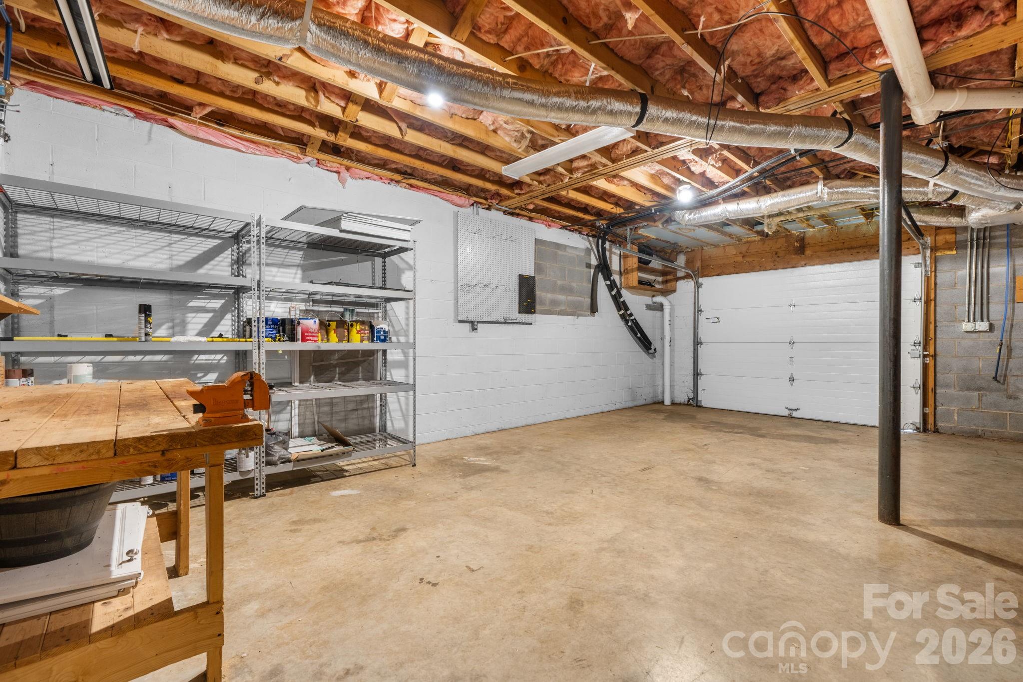 2025 34th Avenue Drive Property Photo 33
