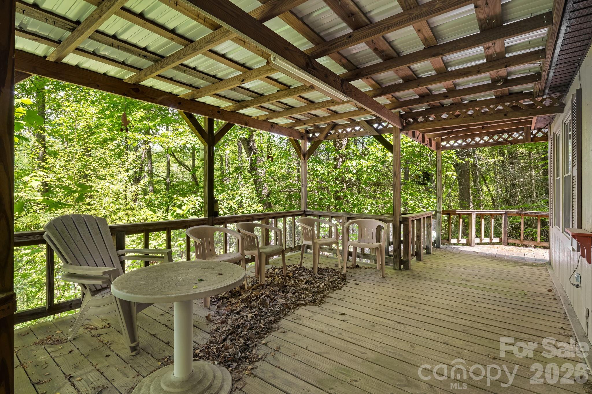 101 Serenity Lane Property Photo 4