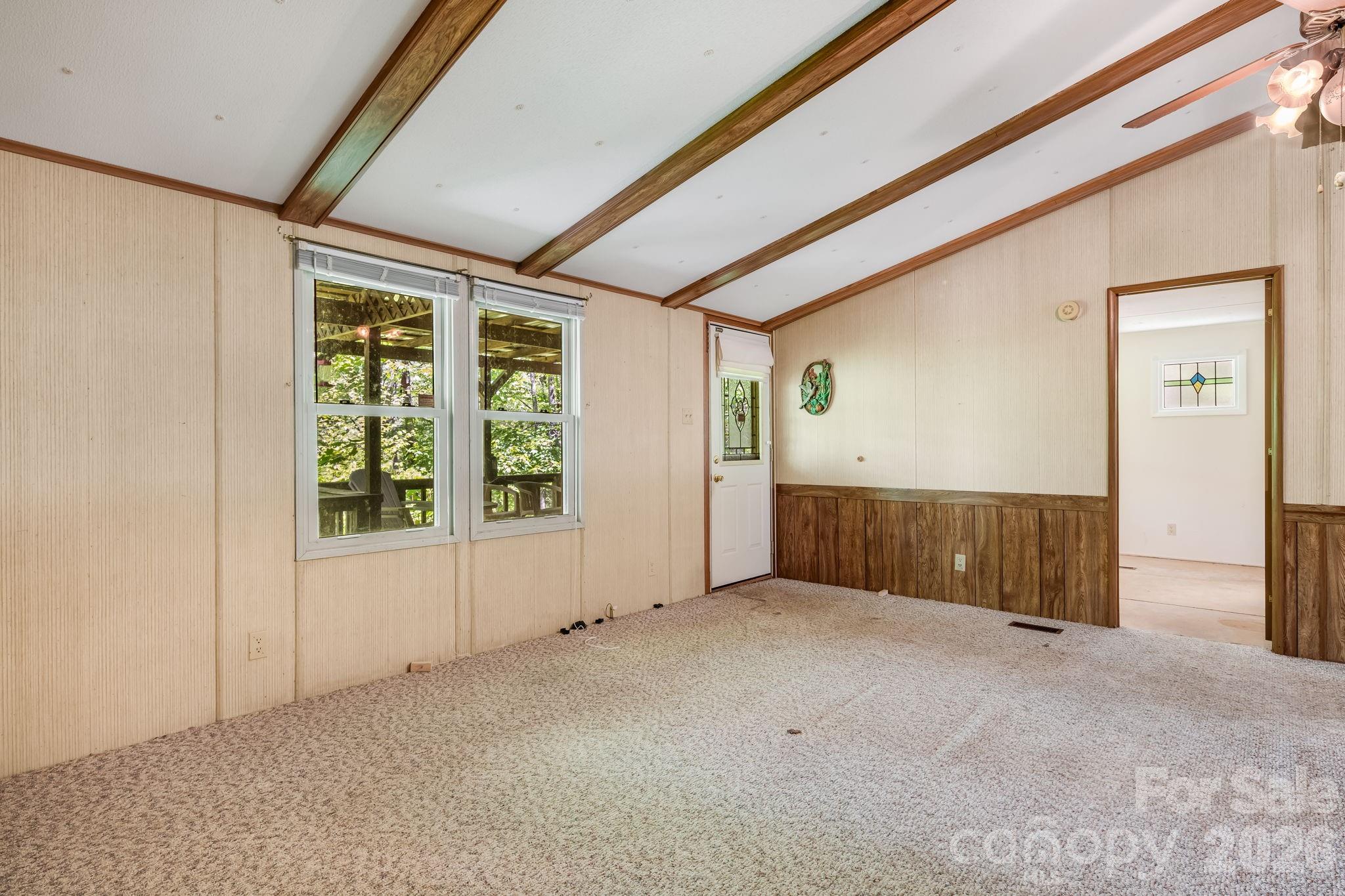 101 Serenity Lane Property Photo 9