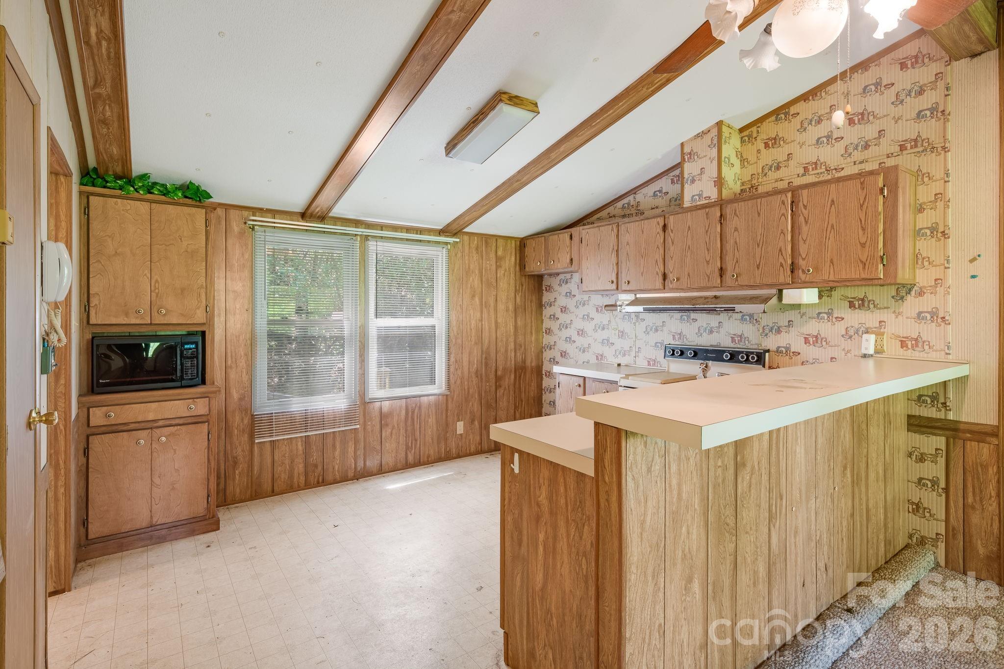 101 Serenity Lane Property Photo 10