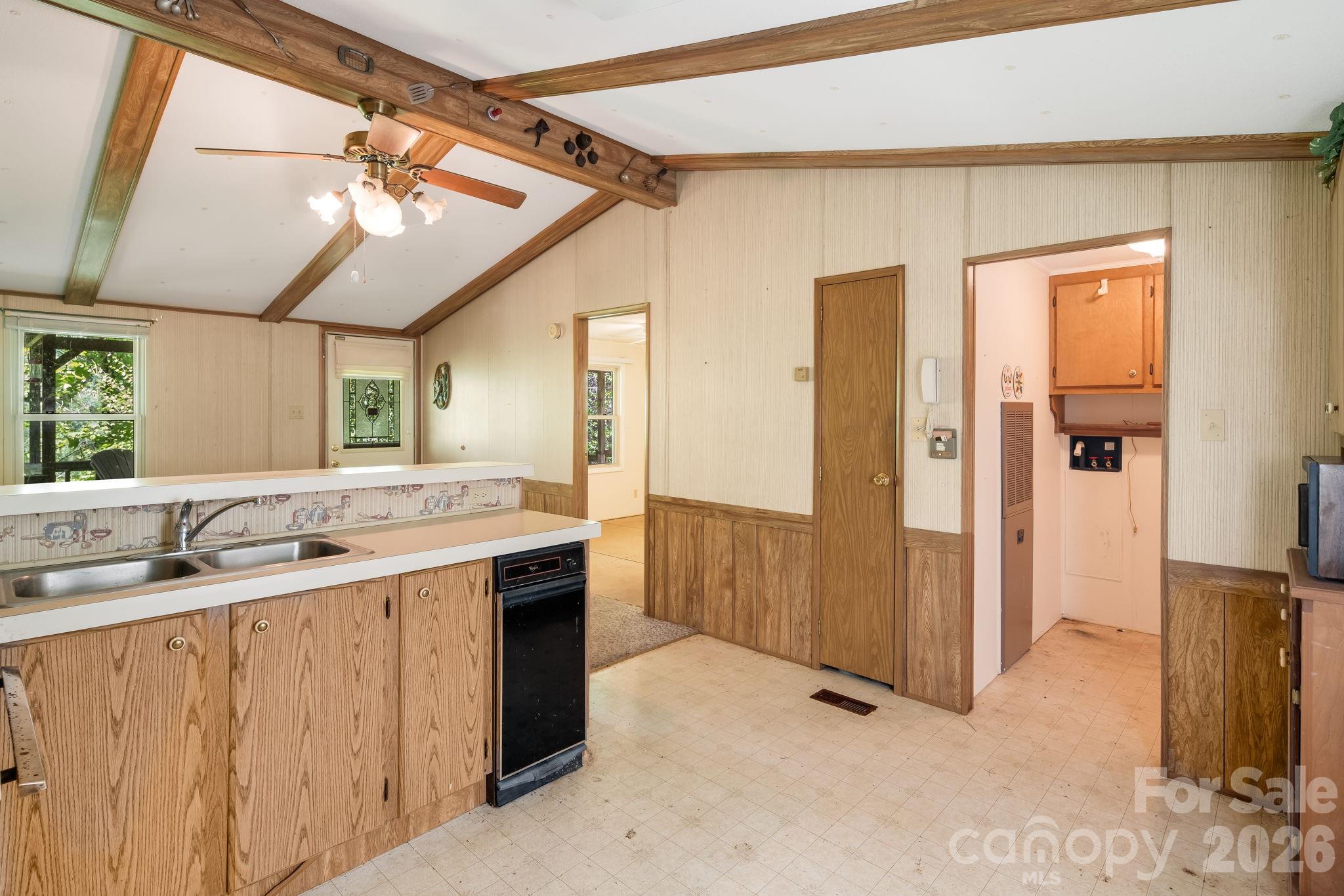 101 Serenity Lane Property Photo 13
