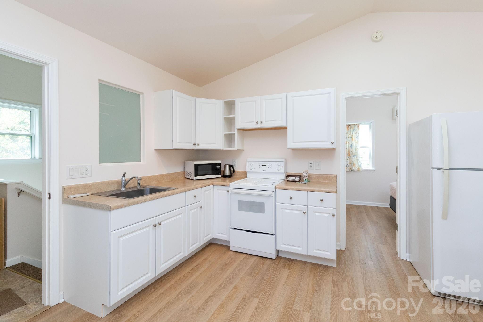 12 Lila Lane Property Photo 10
